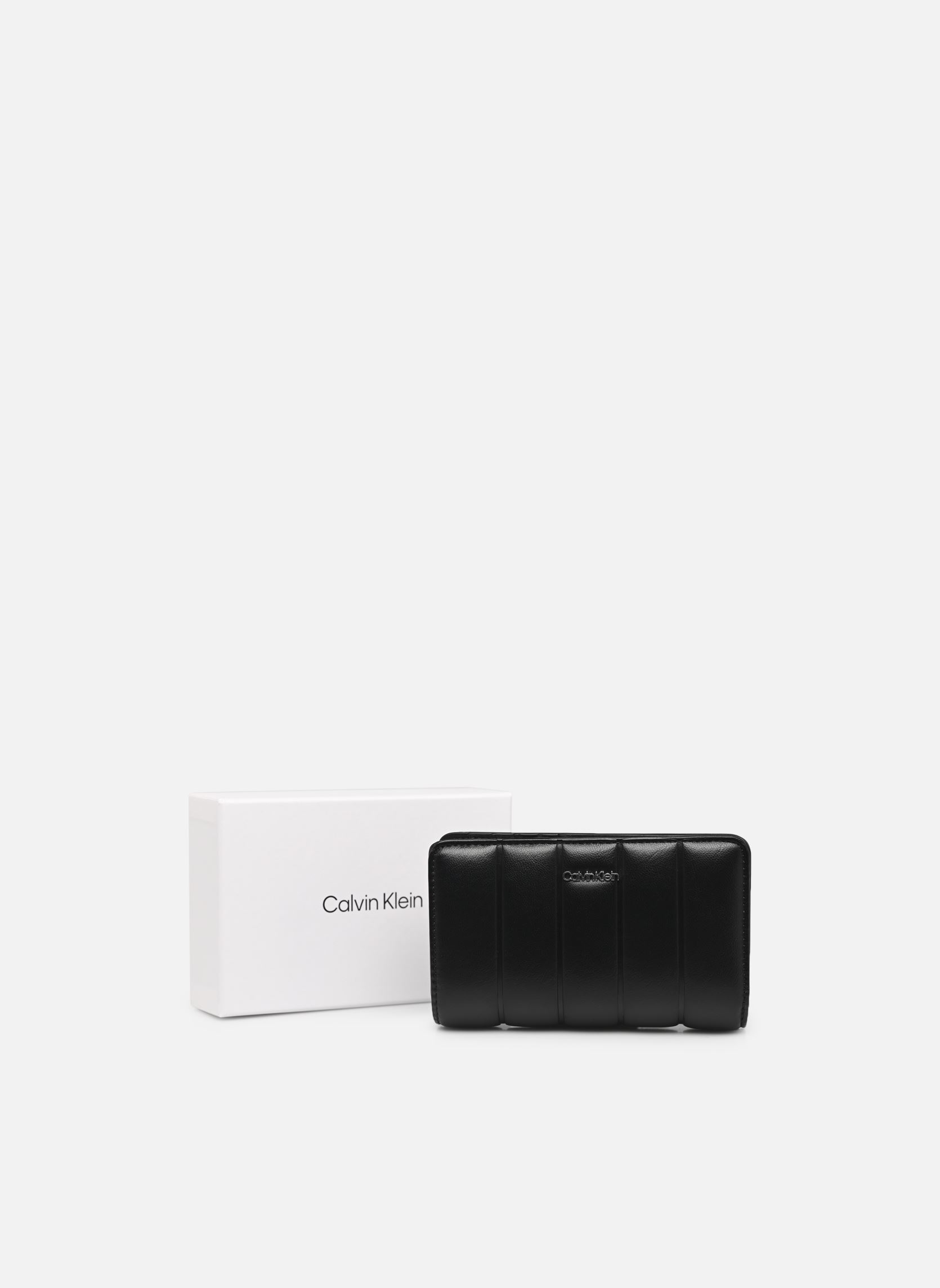 Portefeuilles Line Quilt Medium Bi femme noir Calvin Klein Portefeuilles Line Quilt Medium Bi femme noir PVH BLACK