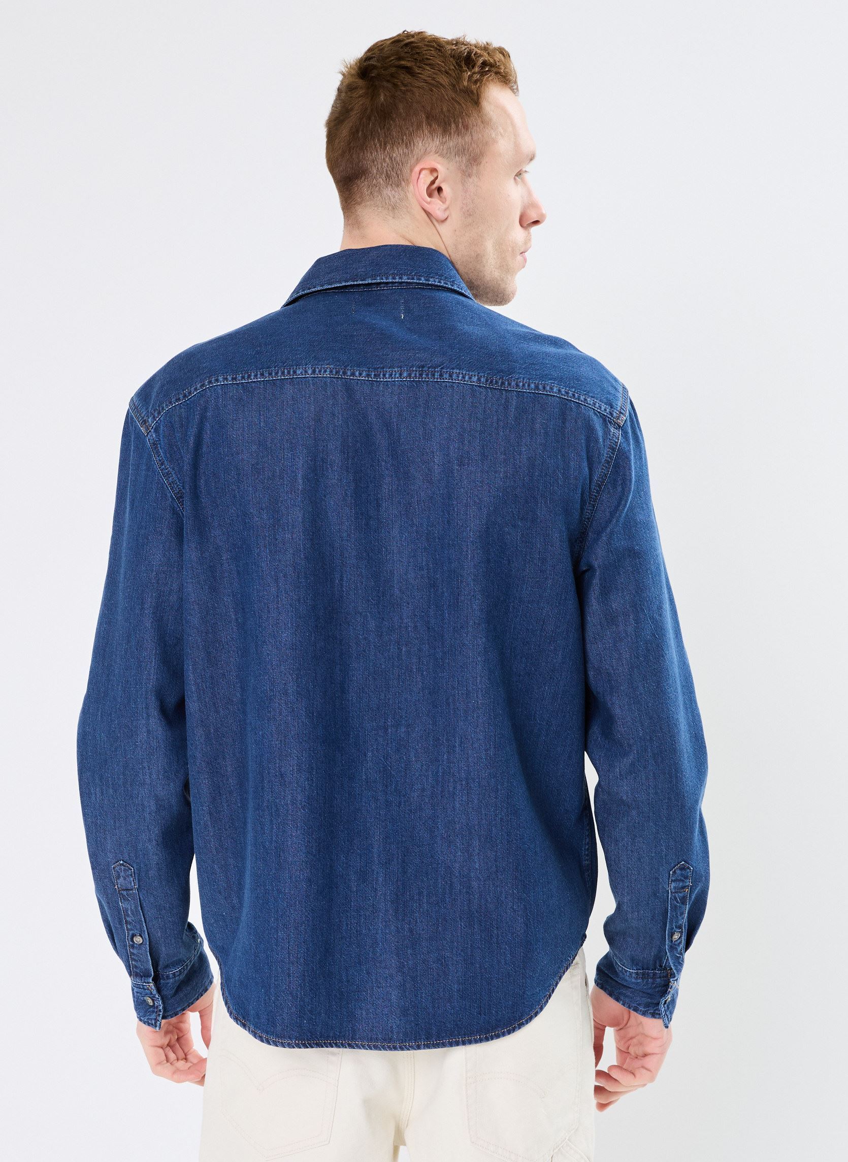 Chemises Regular Denim Shirt J30J327022 homme bleu Calvin Klein Jeans Chemises Regular Denim Shirt J30J327022 homme bleu DENIM RINSE