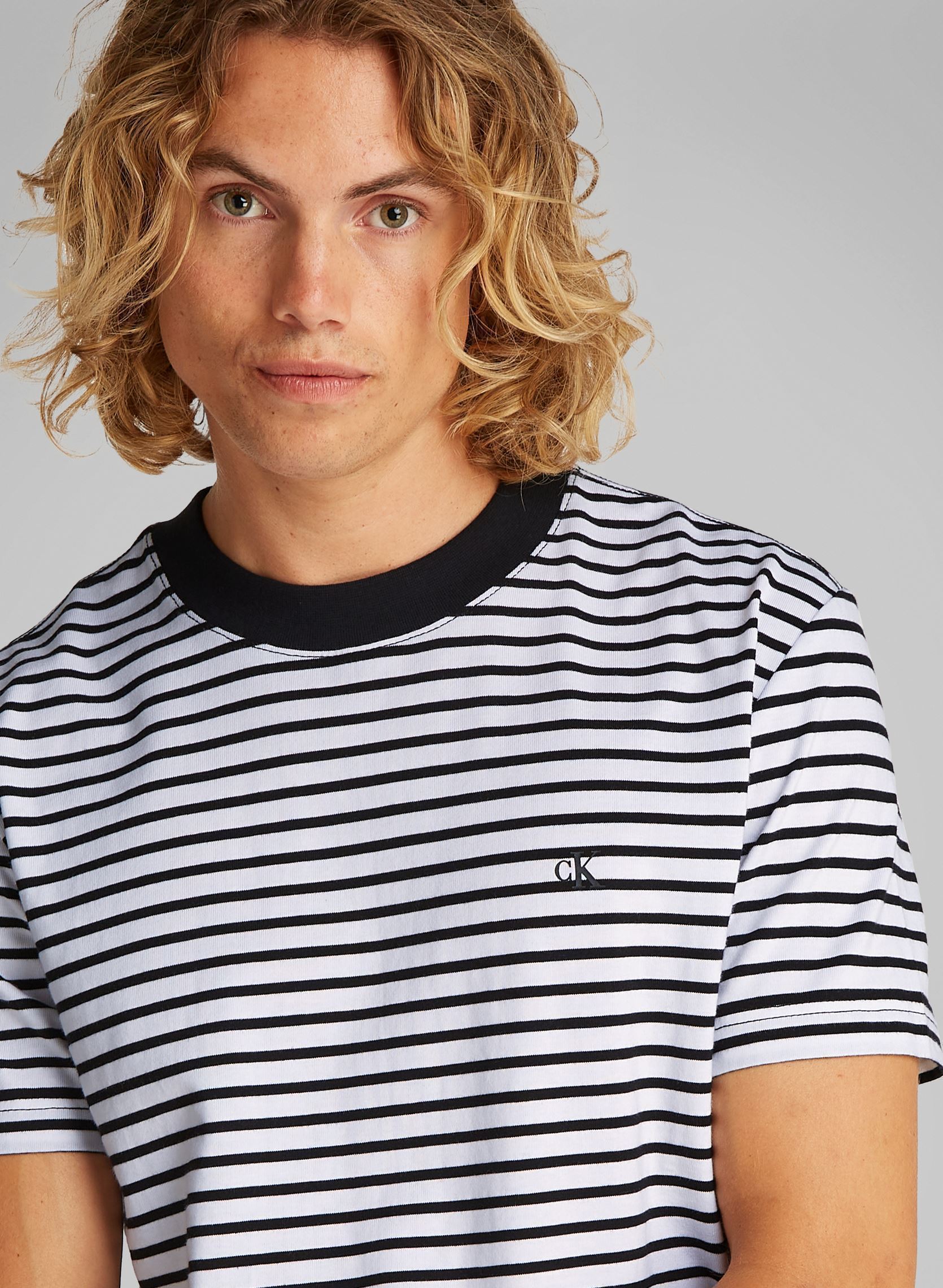 Kurzarm-T-Shirts Heavy Regular Tee J30J326683 herren schwarz Calvin Klein Jeans Kurzarm-T-Shirts Heavy Regular Tee J30J326683 herren schwarz CK BLACK / BRIGHT WHITE STRIPE