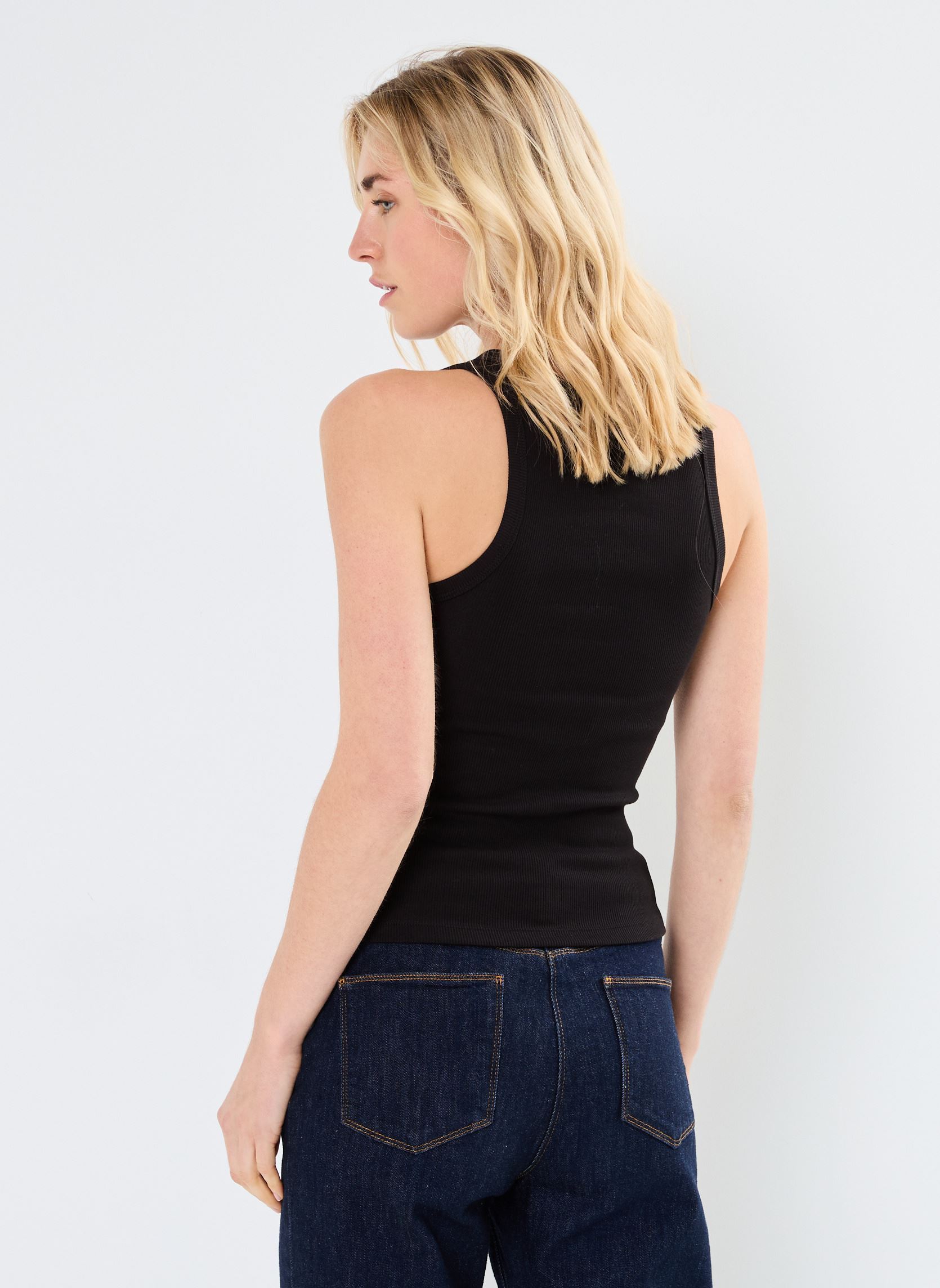 Débardeurs Woven Label Rib Tank J20J224762 femme noir Calvin Klein Jeans Débardeurs Woven Label Rib Tank J20J224762 femme noir CK BLACK