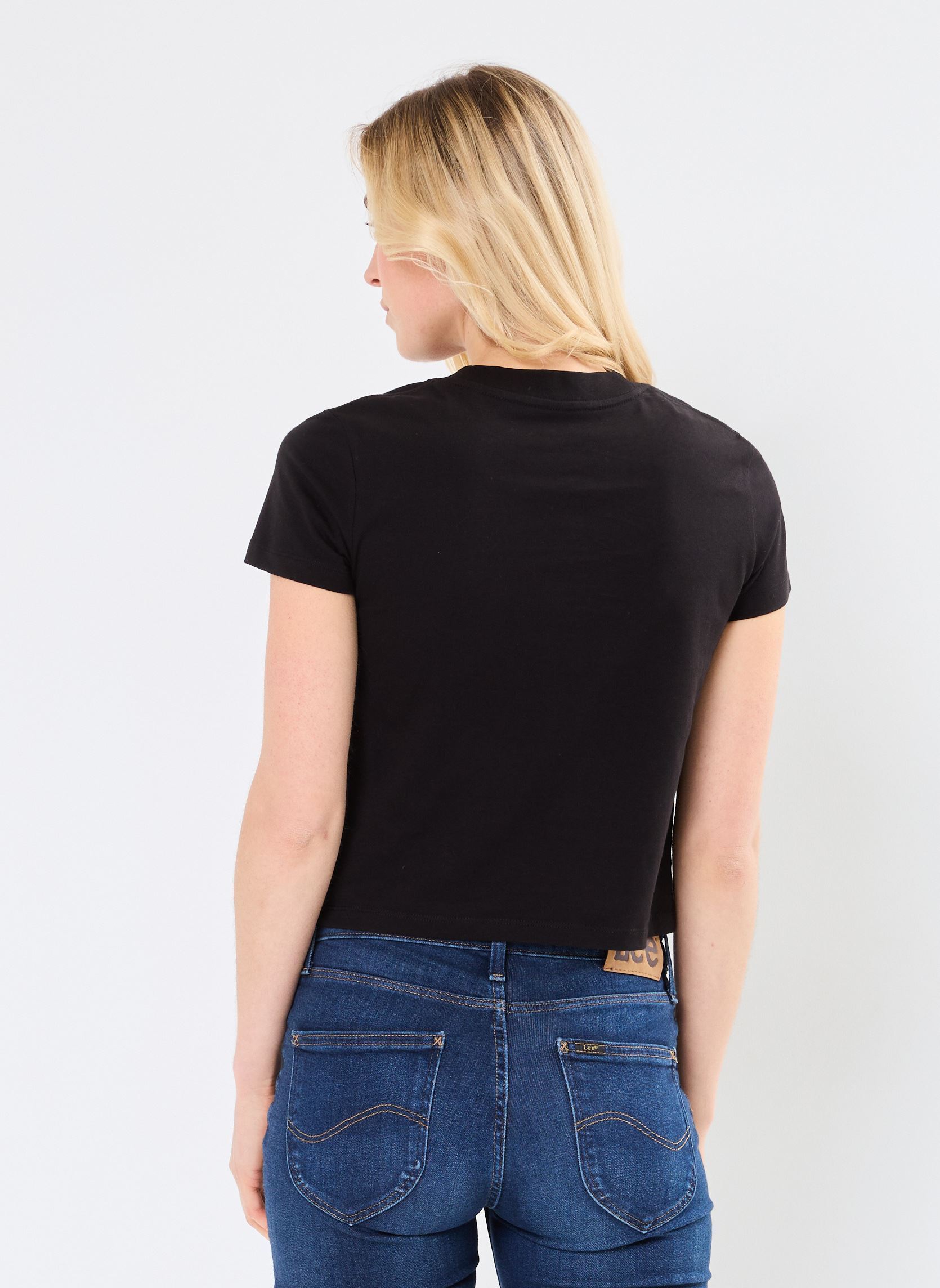 Tee-shirts manches courtes Script Institutional J20J224984 femme noir Calvin Klein Jeans Tee-shirts manches courtes Script Institutional J20J224984 femme noir CK BLACK