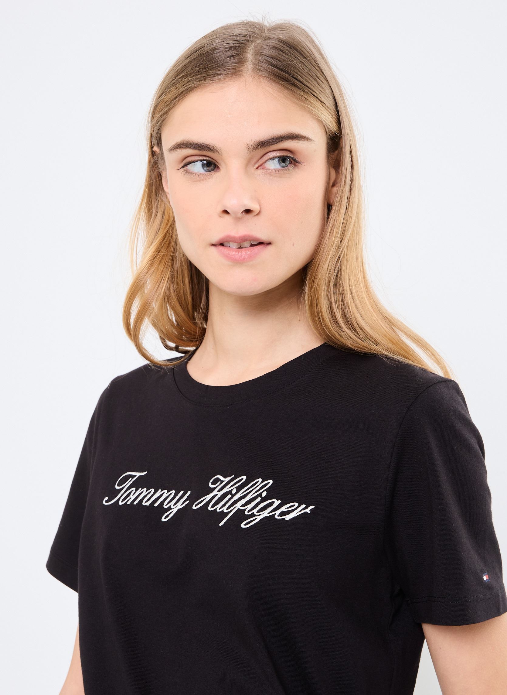 Tee-shirts manches courtes Nos Script Regular C WW0WW43459 femme noir Tommy Hilfiger Tee-shirts manches courtes Nos Script Regular C WW0WW43459 femme noir NOS BLACK