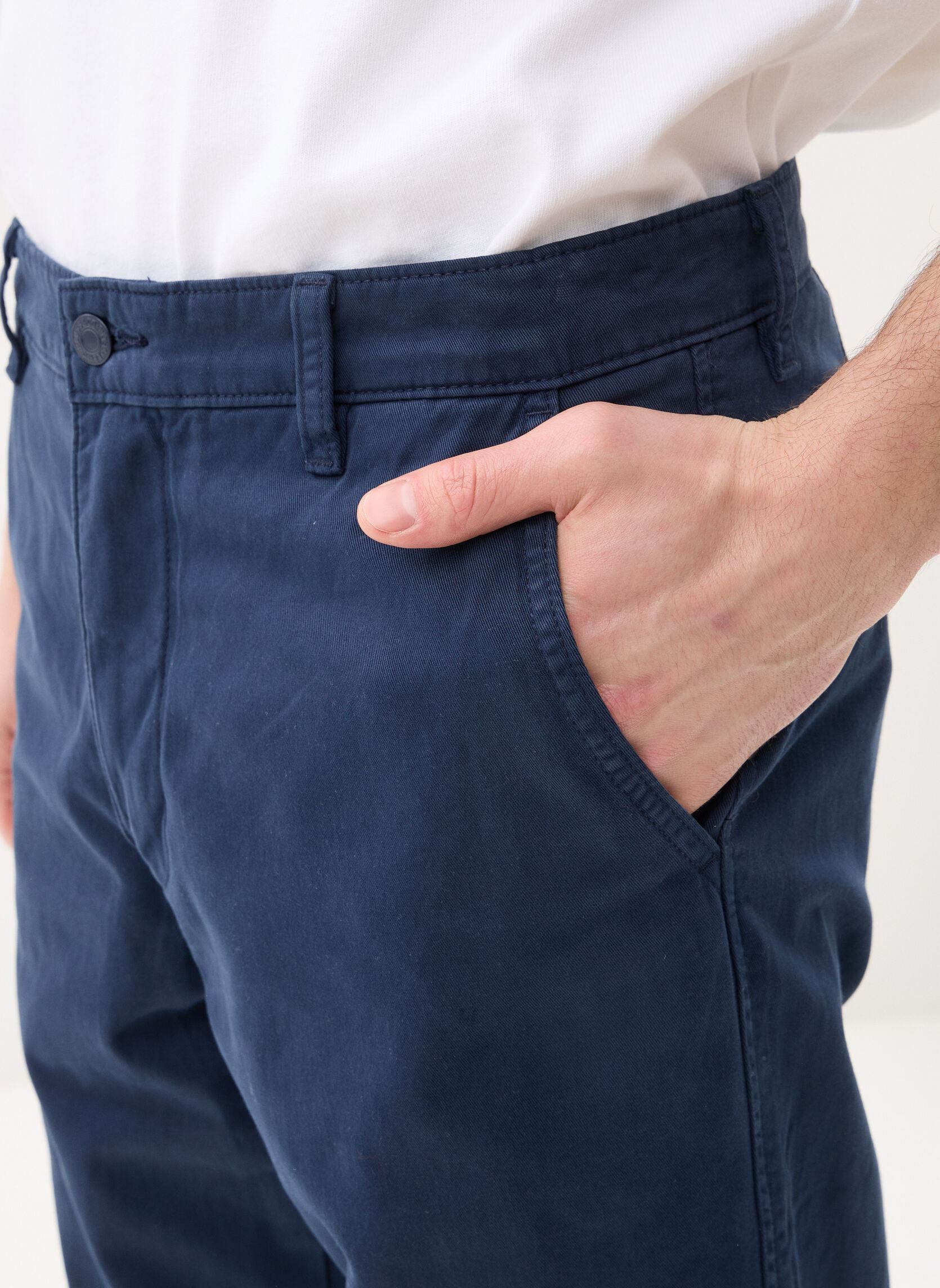Pantalons chino XX CHINO AUTHENTIC RLX homme bleu Levi's Pantalons chino XX CHINO AUTHENTIC RLX homme bleu Navy Blazer Authentic Gd