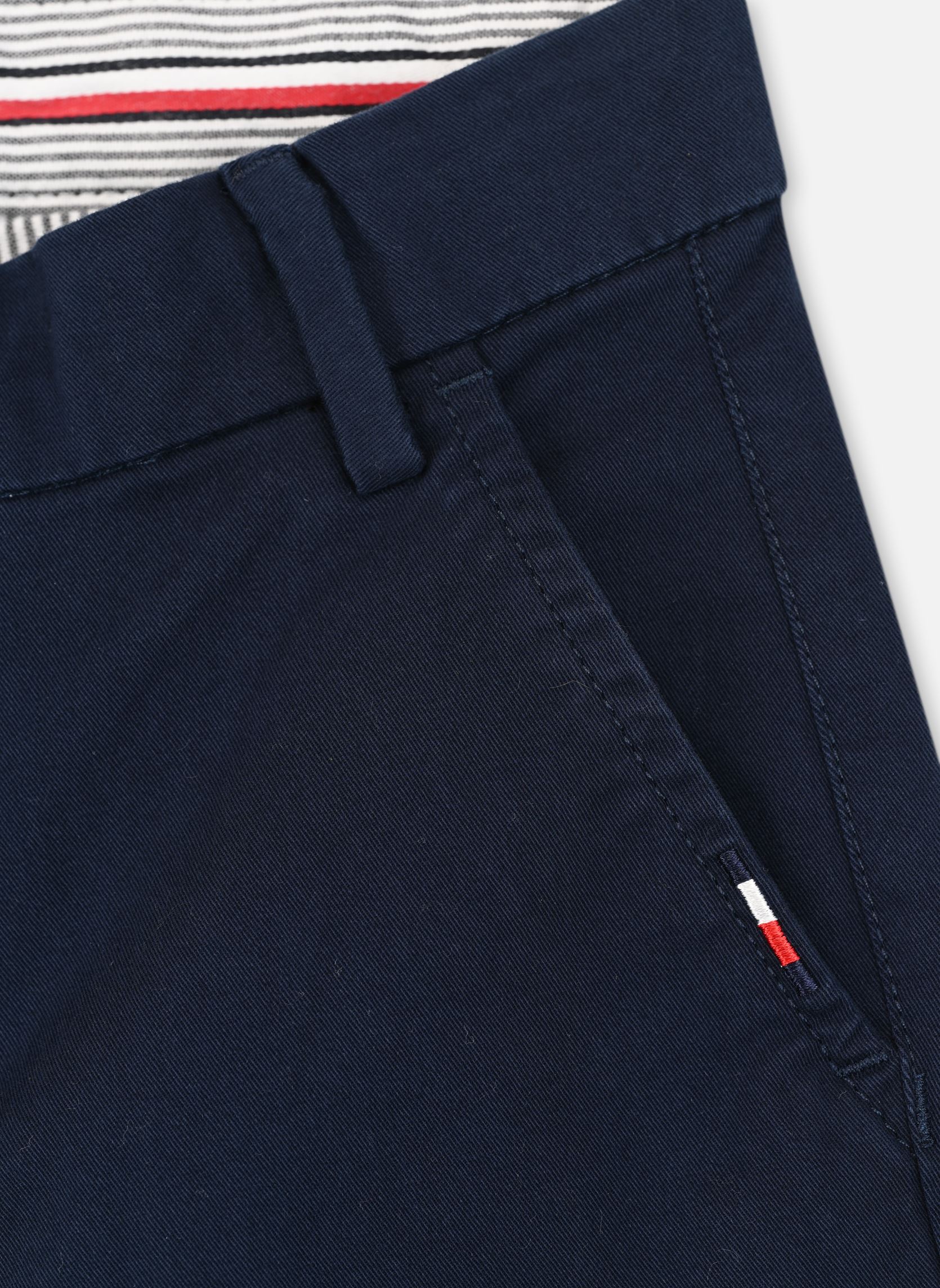 Broeken 1985 Soft Twill Chin KB0KB09435 jongens blauw Tommy Hilfiger Broeken 1985 Soft Twill Chin KB0KB09435 jongens blauw DARK NIGHT NAVY