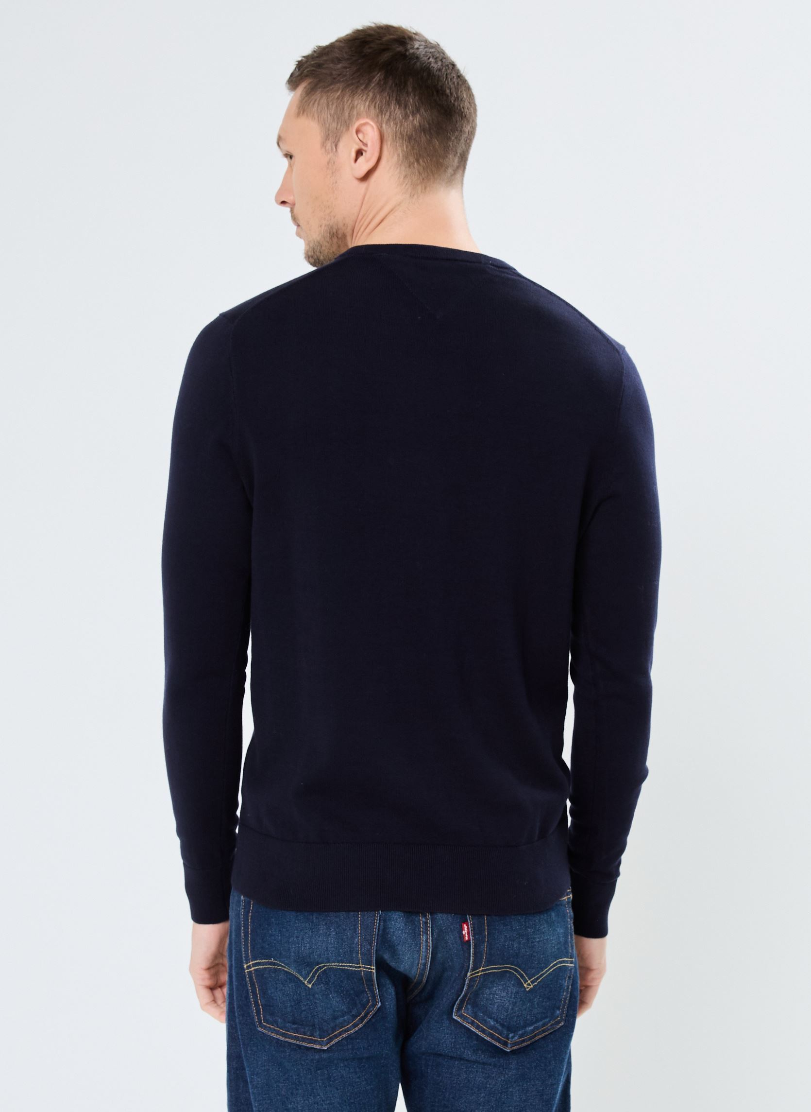 Pulls Essential Cotton V N MW0MW14745 homme bleu Tommy Hilfiger Pulls Essential Cotton V N MW0MW14745 homme bleu DESERT SKY