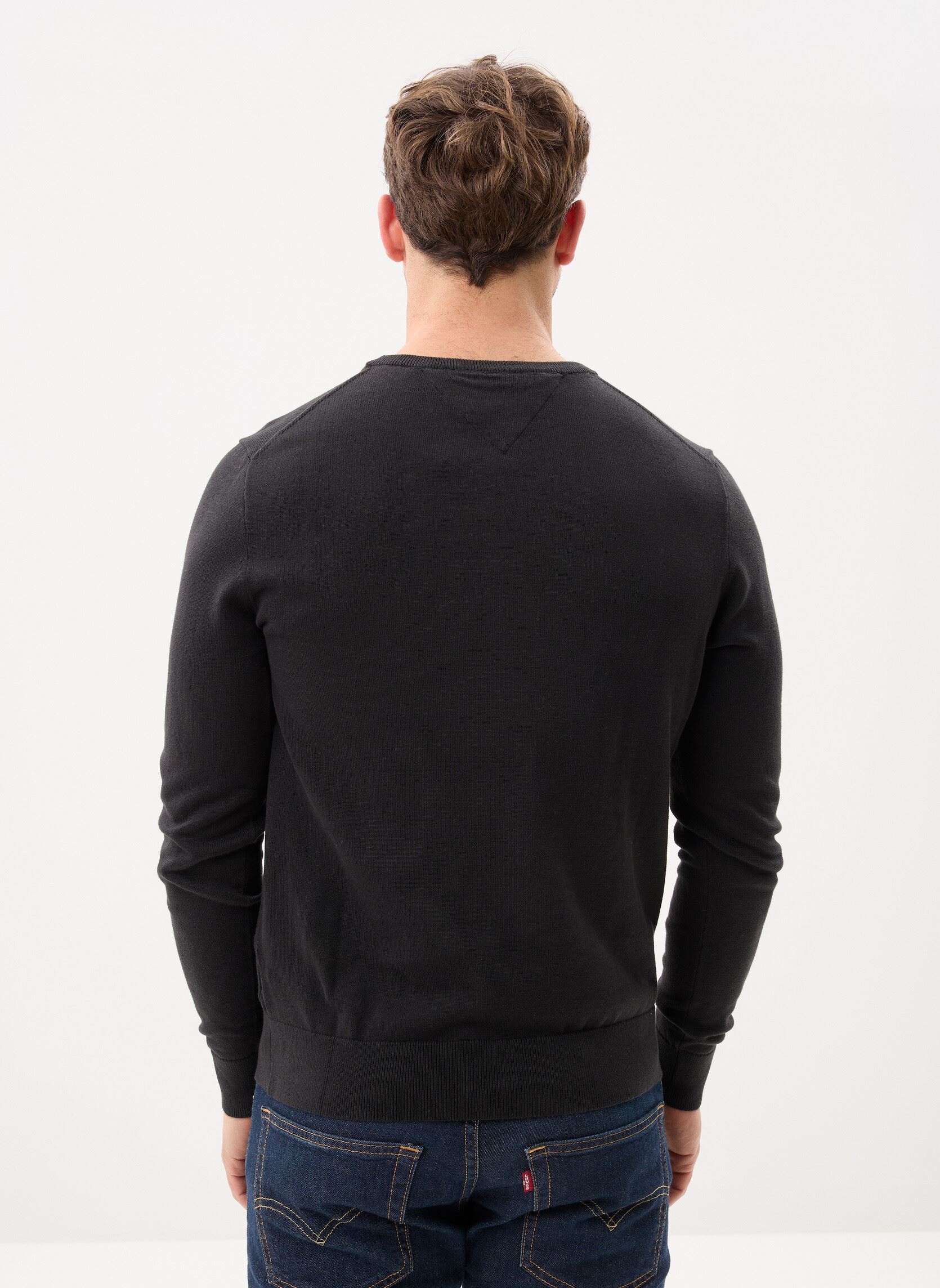 Pulls Core Essential Cotto MW0MW14748 homme noir Tommy Hilfiger Pulls Core Essential Cotto MW0MW14748 homme noir BLACK