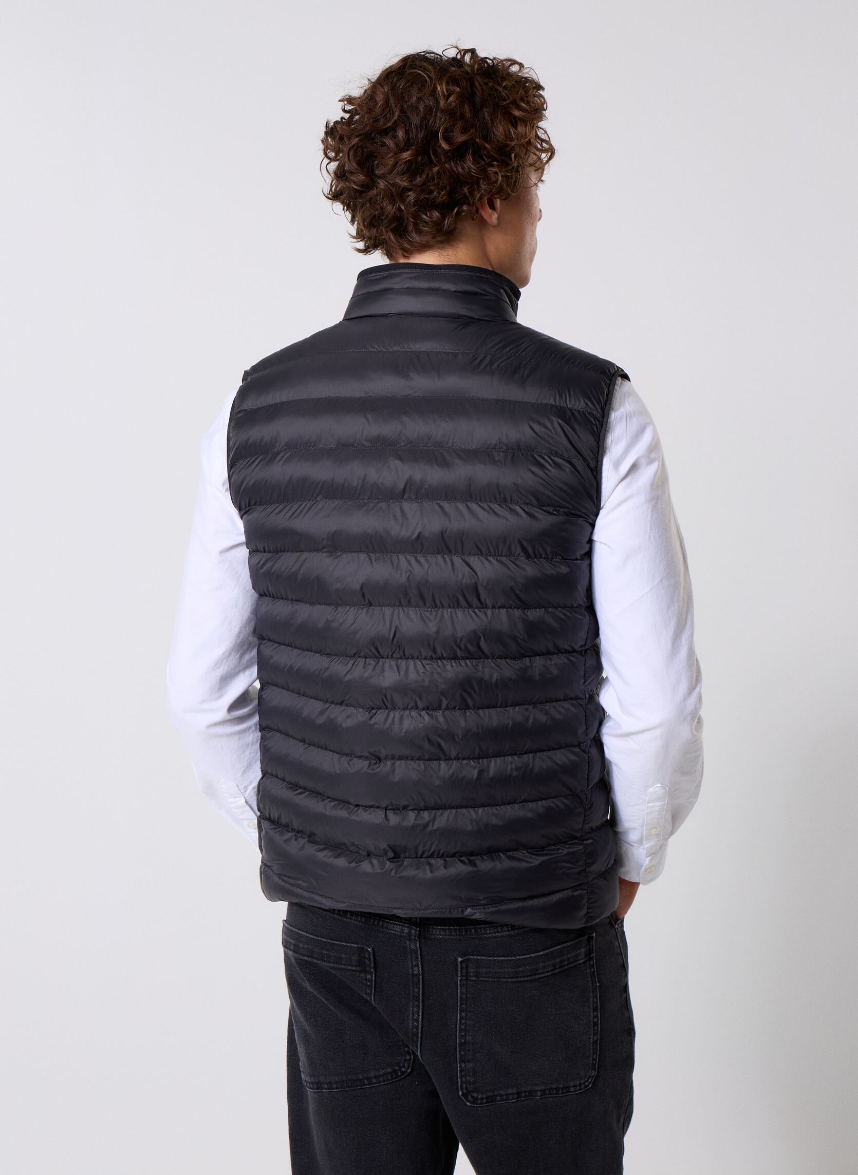 Daunenwesten Core Packable Recycl MW0MW39989 herren schwarz Tommy Hilfiger Daunenwesten Core Packable Recycl MW0MW39989 herren schwarz BLACK