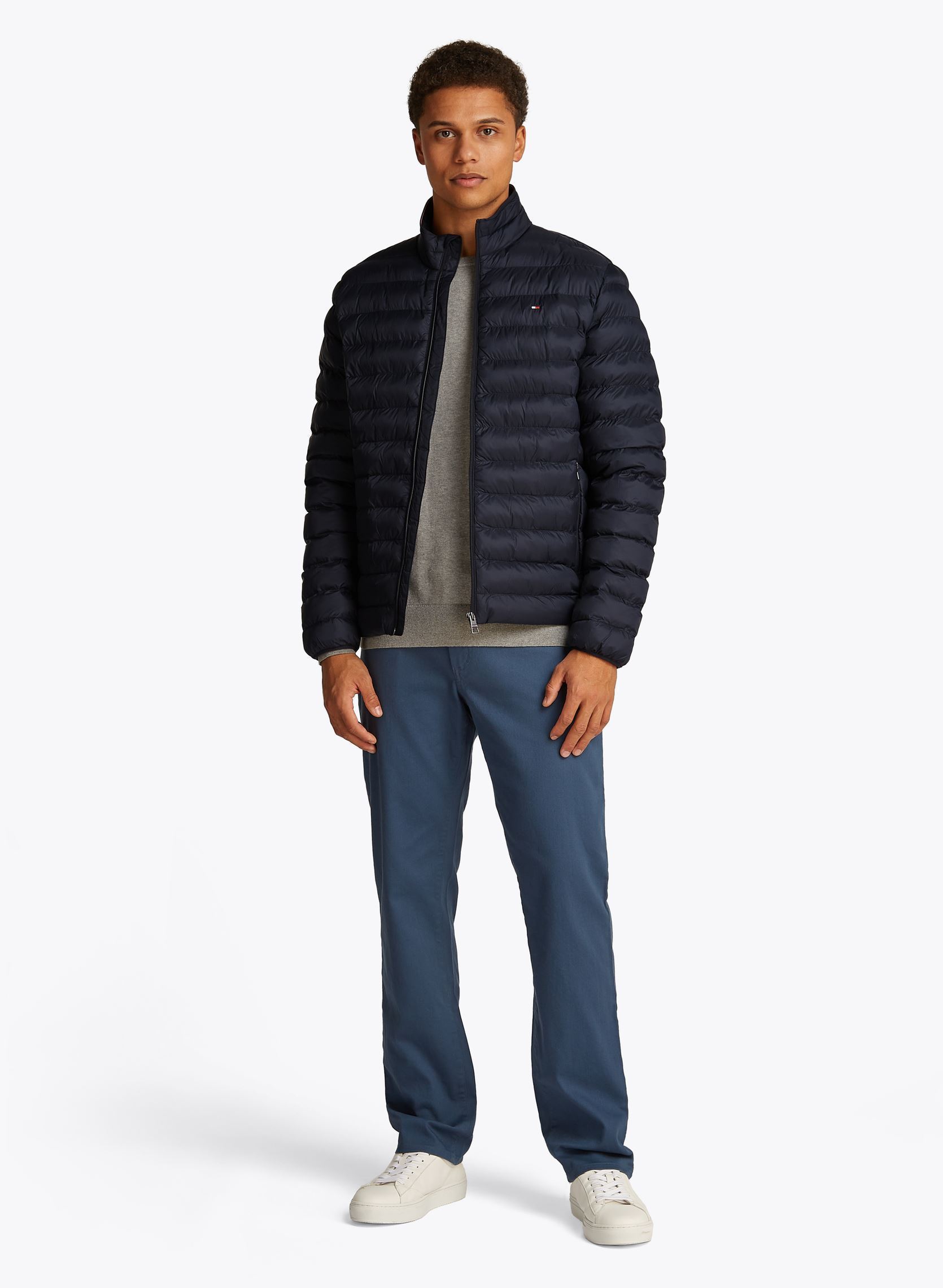 Gewatteerde jassen Core Packable Recycl MW0MW39990 heren blauw Tommy Hilfiger Gewatteerde jassen Core Packable Recycl MW0MW39990 heren blauw DESERT SKY