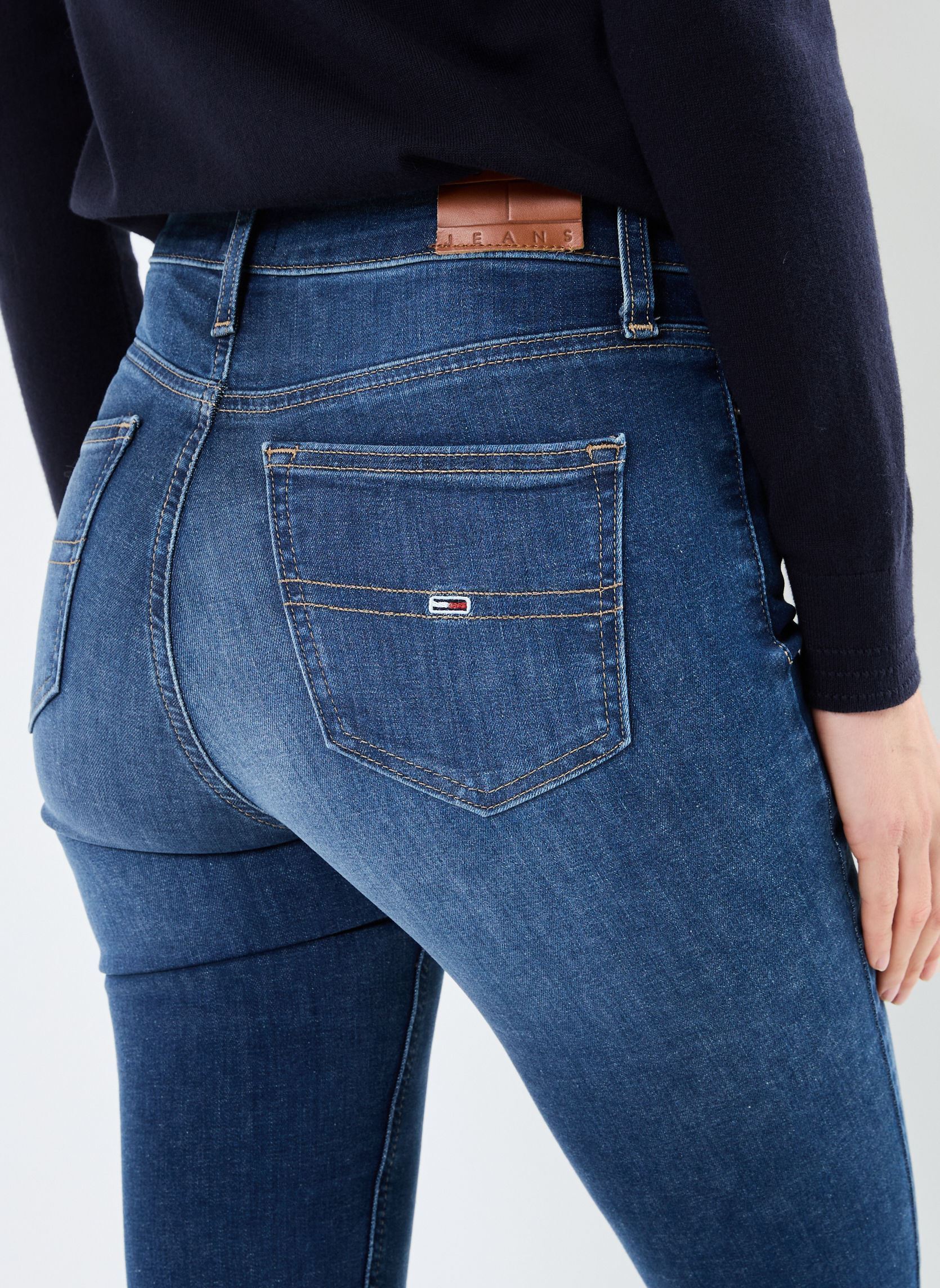Jeans slim et skinny Nora Md Skn Ch0258 DW0DW19254 femme bleu Tommy Jeans Jeans slim et skinny Nora Md Skn Ch0258 DW0DW19254 femme bleu DENIM DARK