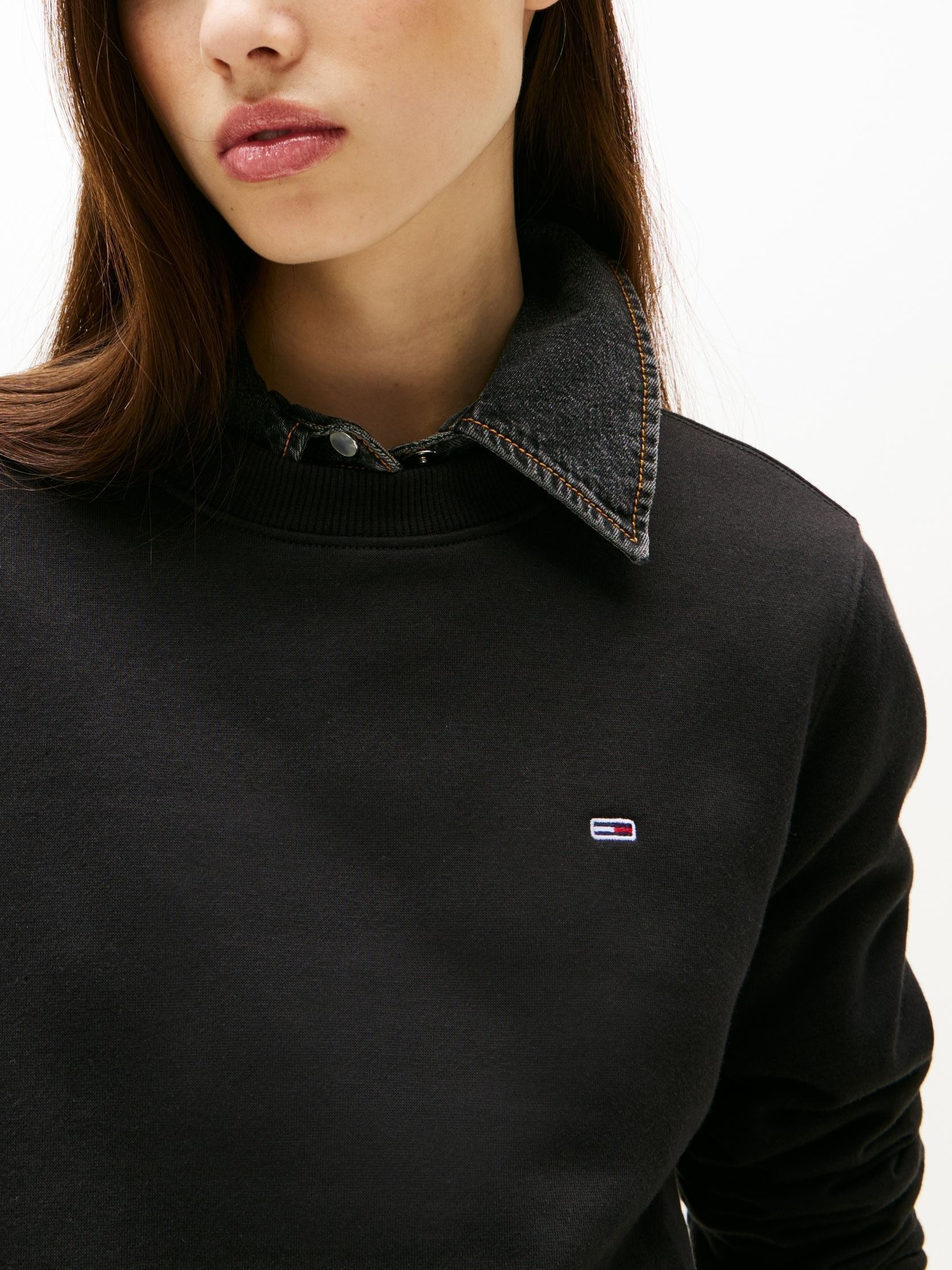 Sweatshirts Tjw Reg S Flag Crew DW0DW19959 femme noir Tommy Jeans Sweatshirts Tjw Reg S Flag Crew DW0DW19959 femme noir Black