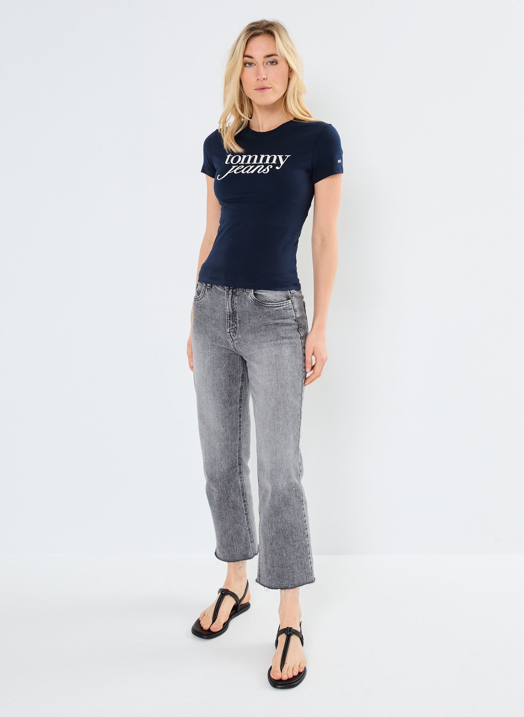 Tee-shirts manches courtes Tjw Slim Essential L DW0DW19447 femme bleu Tommy Jeans Tee-shirts manches courtes Tjw Slim Essential L DW0DW19447 femme bleu DARK NIGHT NAVY