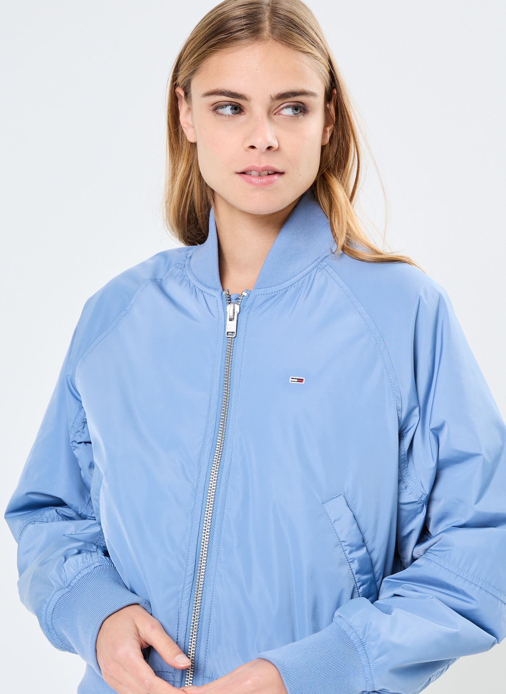 Giubbotti Tjw Essential Bomber DW0DW19316 donna blu Tommy Jeans Giubbotti Tjw Essential Bomber DW0DW19316 donna blu COLORADO BLUE