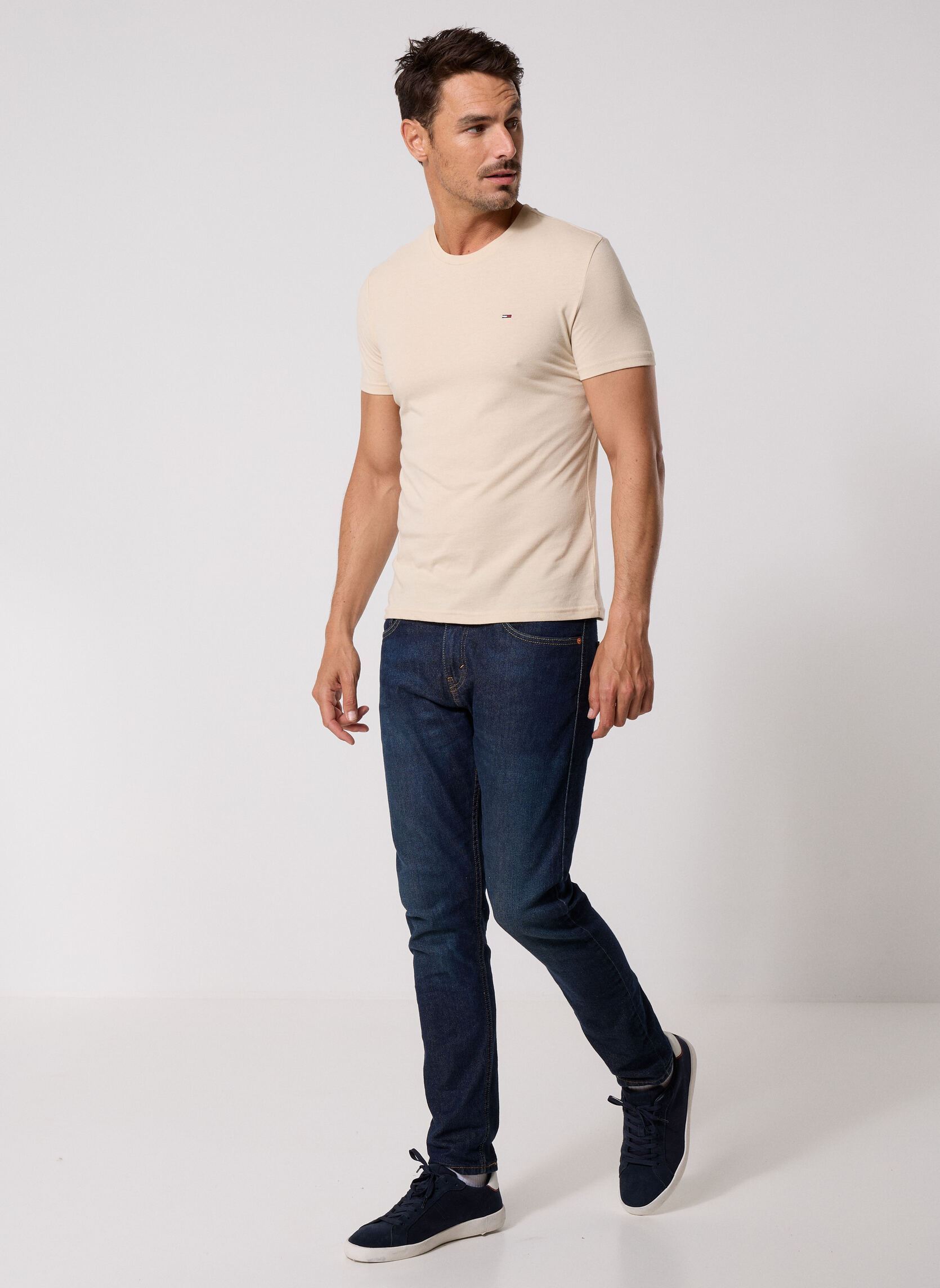 T-shirt a maniche corte Tjm Xslim Jaspe Htr DM0DM20363 uomo beige Tommy Jeans T-shirt a maniche corte Tjm Xslim Jaspe Htr DM0DM20363 uomo beige CLASSIC BEIGE