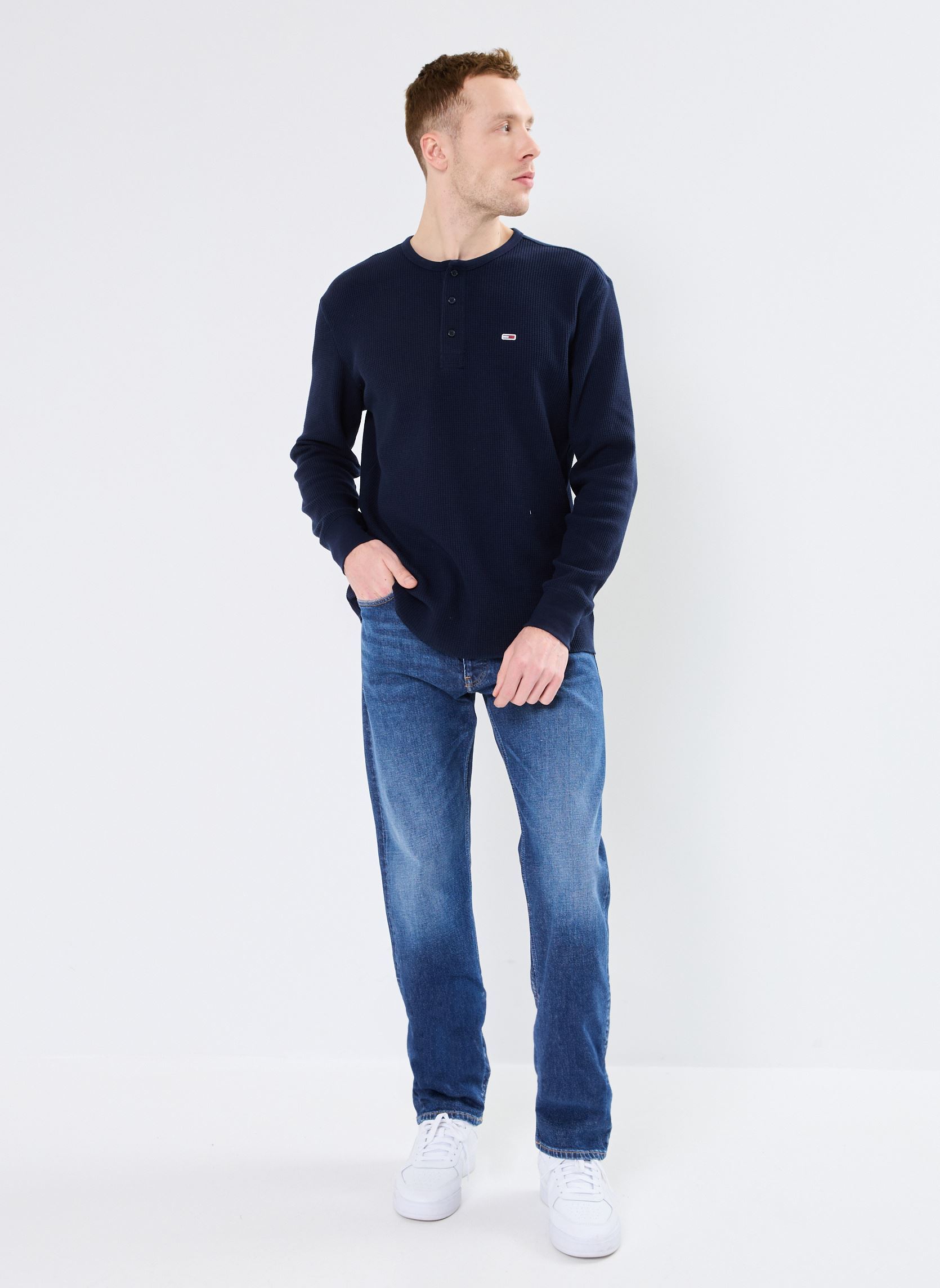 T-shirt a maniche lunghe Tjm Reg Waffle Henle DM0DM20379 uomo blu Tommy Jeans T-shirt a maniche lunghe Tjm Reg Waffle Henle DM0DM20379 uomo blu DARK NIGHT NAVY