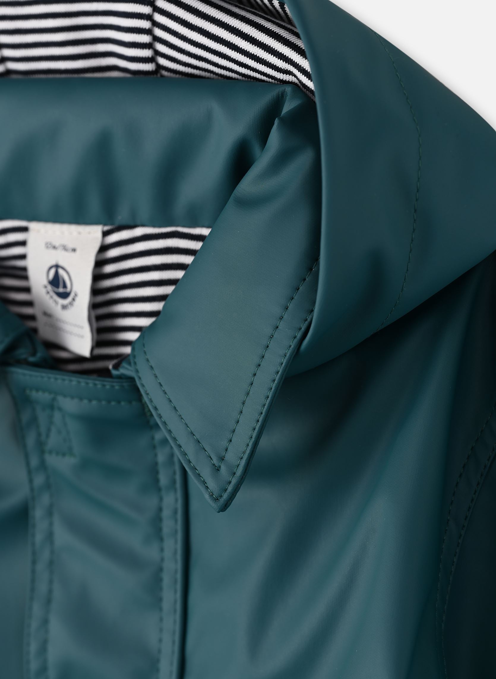 Wasserdichte Windbreaker / Wasserdichte Windjacken Cire Barapluie grün Petit Bateau Wasserdichte Windbreaker / Wasserdichte Windjacken Cire Barapluie grün DRAGONFLY