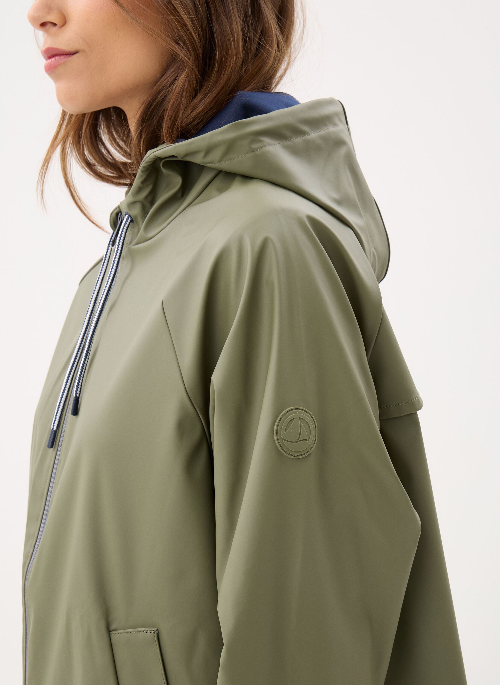 Regenjacken Ciré Long Femme Bicolore damen grün Petit Bateau Regenjacken Ciré Long Femme Bicolore damen grün OLIVINE