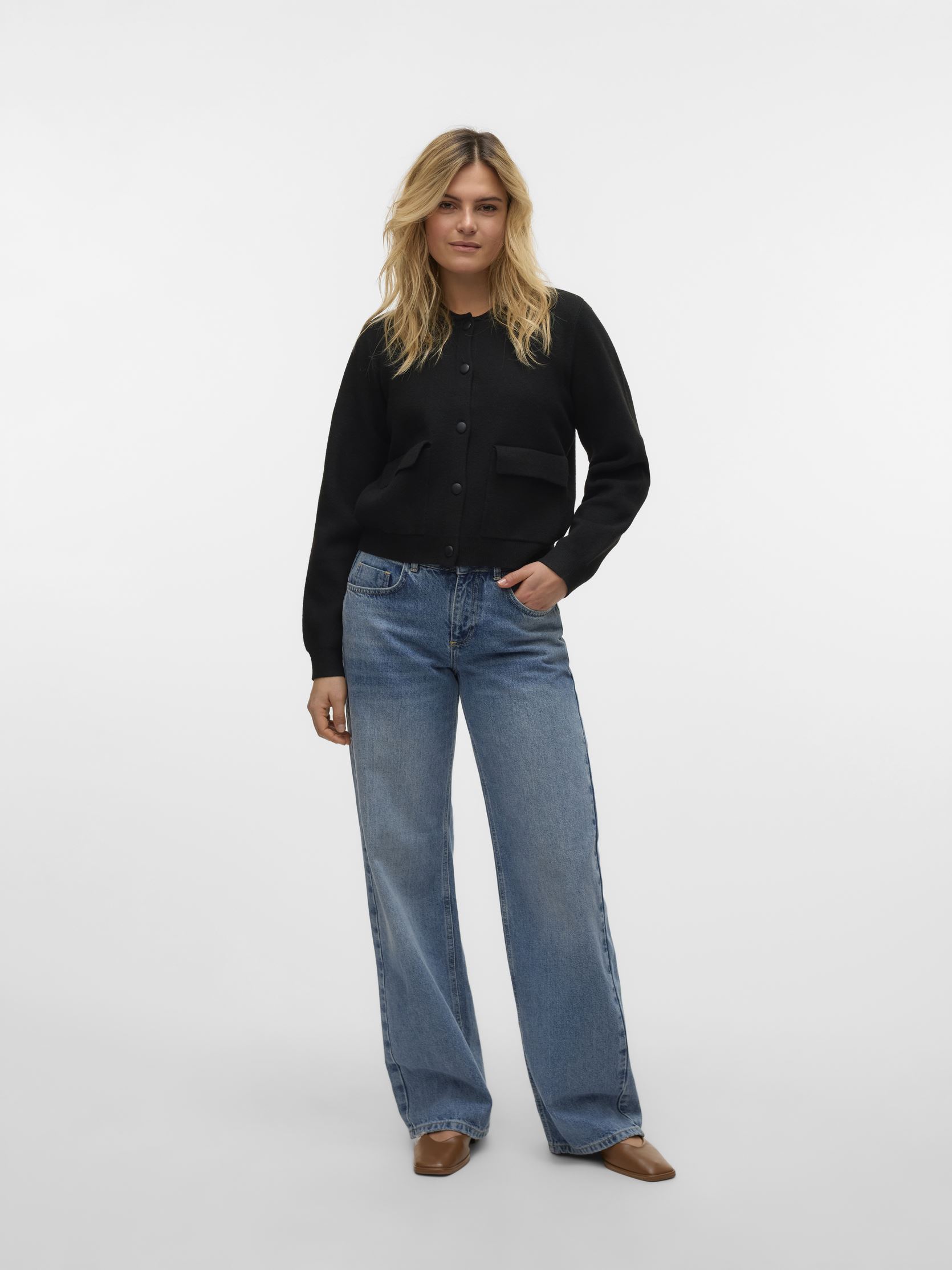 Vesten VMAPPLE LS O-NECK BOMBER CARDIGAN GA dames zwart Vero Moda Vesten VMAPPLE LS O-NECK BOMBER CARDIGAN GA dames zwart Black