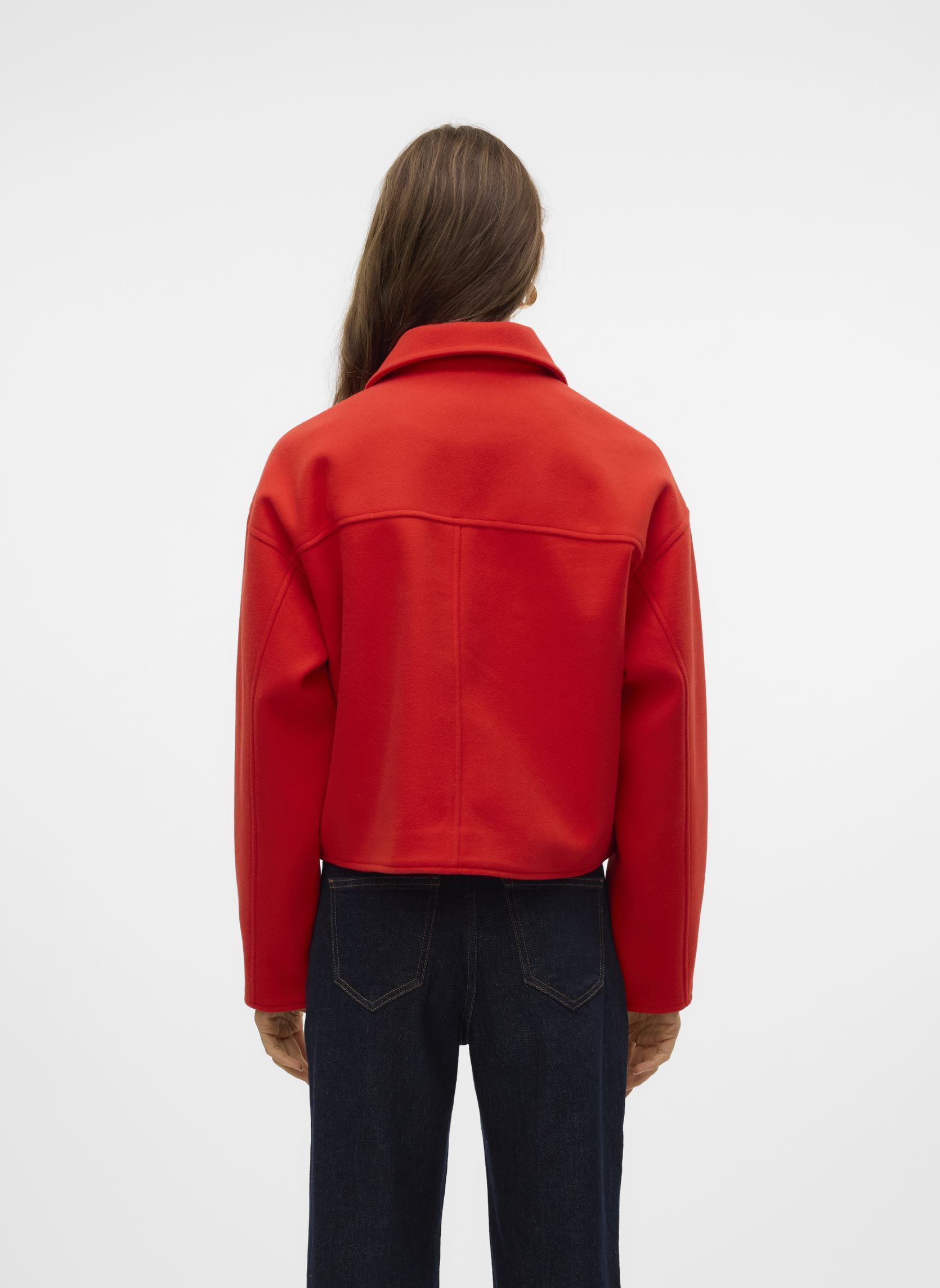 Vestes VMFORTUNEFREJ SHORT JACKET GA BOO femme rouge Vero Moda Vestes VMFORTUNEFREJ SHORT JACKET GA BOO femme rouge FIERY RED