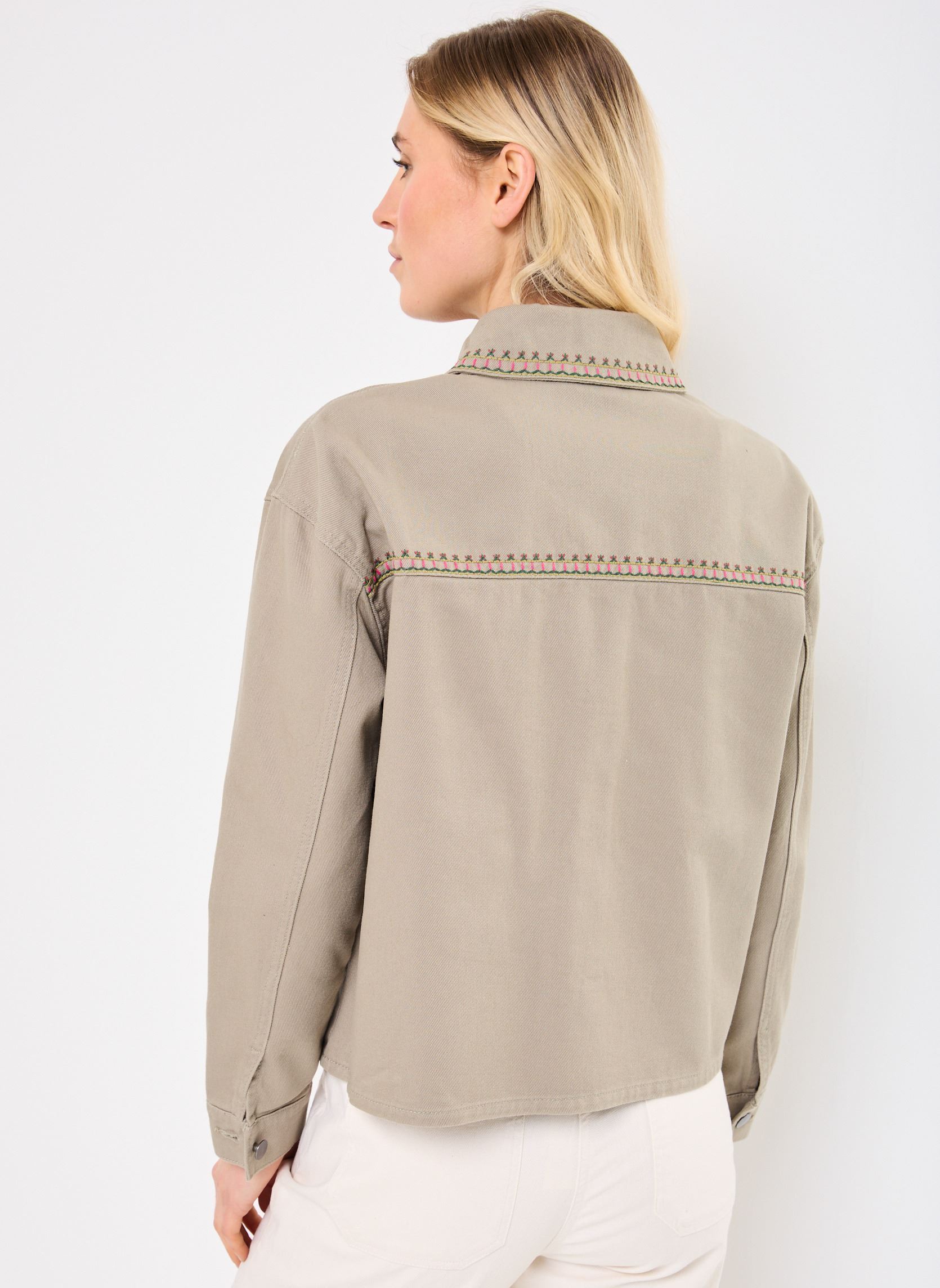Jacken VMASTA LS EMB DENIM JACKET LCS damen grün Vero Moda Jacken VMASTA LS EMB DENIM JACKET LCS damen grün Laurel Oak