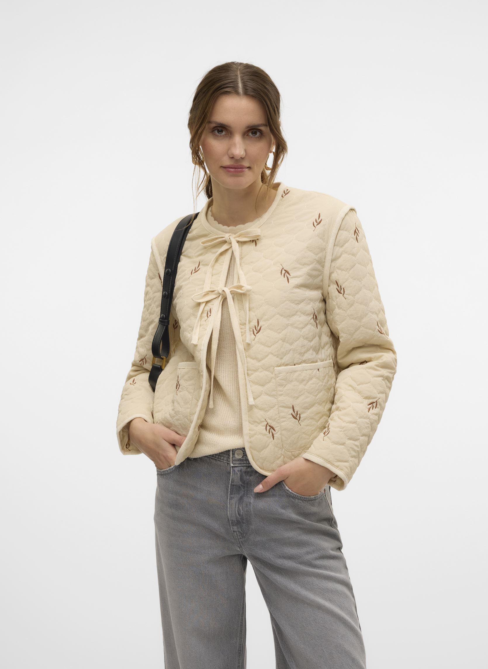 Vêtements Vero Moda VMEVELYN SHORT JACKET pour Accessoires