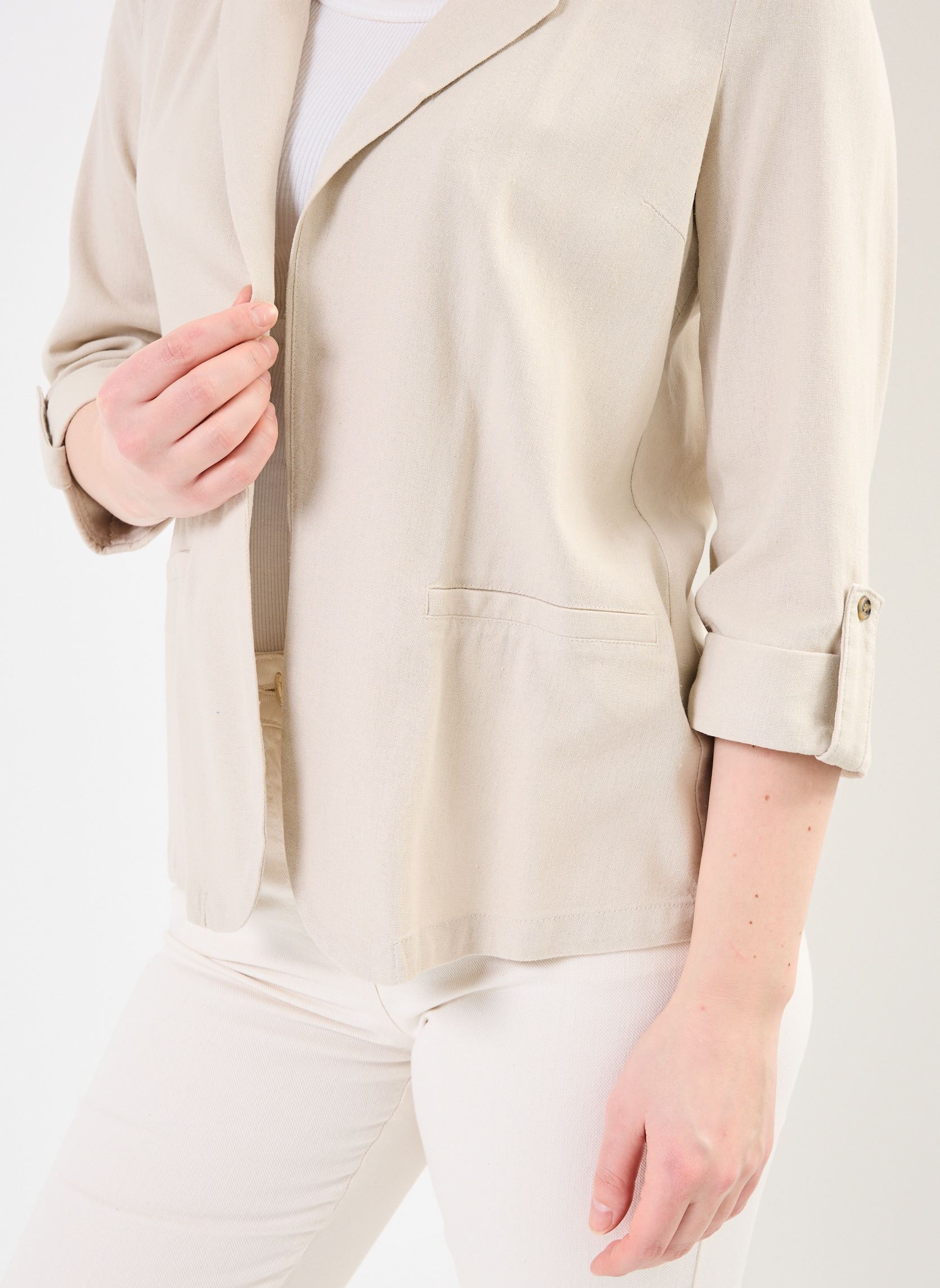 Vestes de blazer VMJESMILO 3/4 LOOSE BLAZER WVN GA NOOS femme beige Vero Moda Vestes de blazer VMJESMILO 3/4 LOOSE BLAZER WVN GA NOOS femme beige SILVER LINING