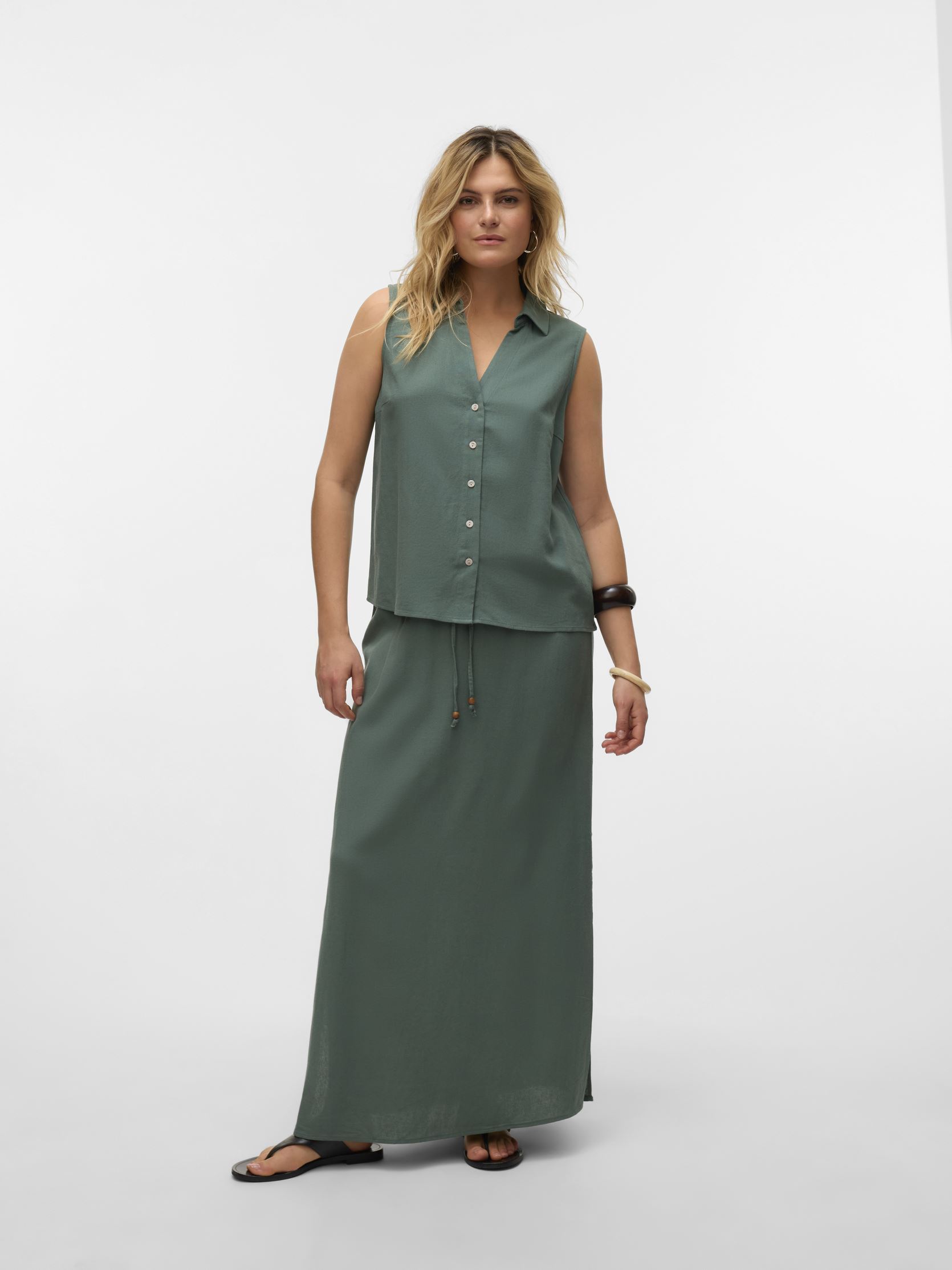 Top VMMYMILO SL V-NECK SHIRT WVN GA donna grigio Vero Moda Top VMMYMILO SL V-NECK SHIRT WVN GA donna grigio Laurel Wreath