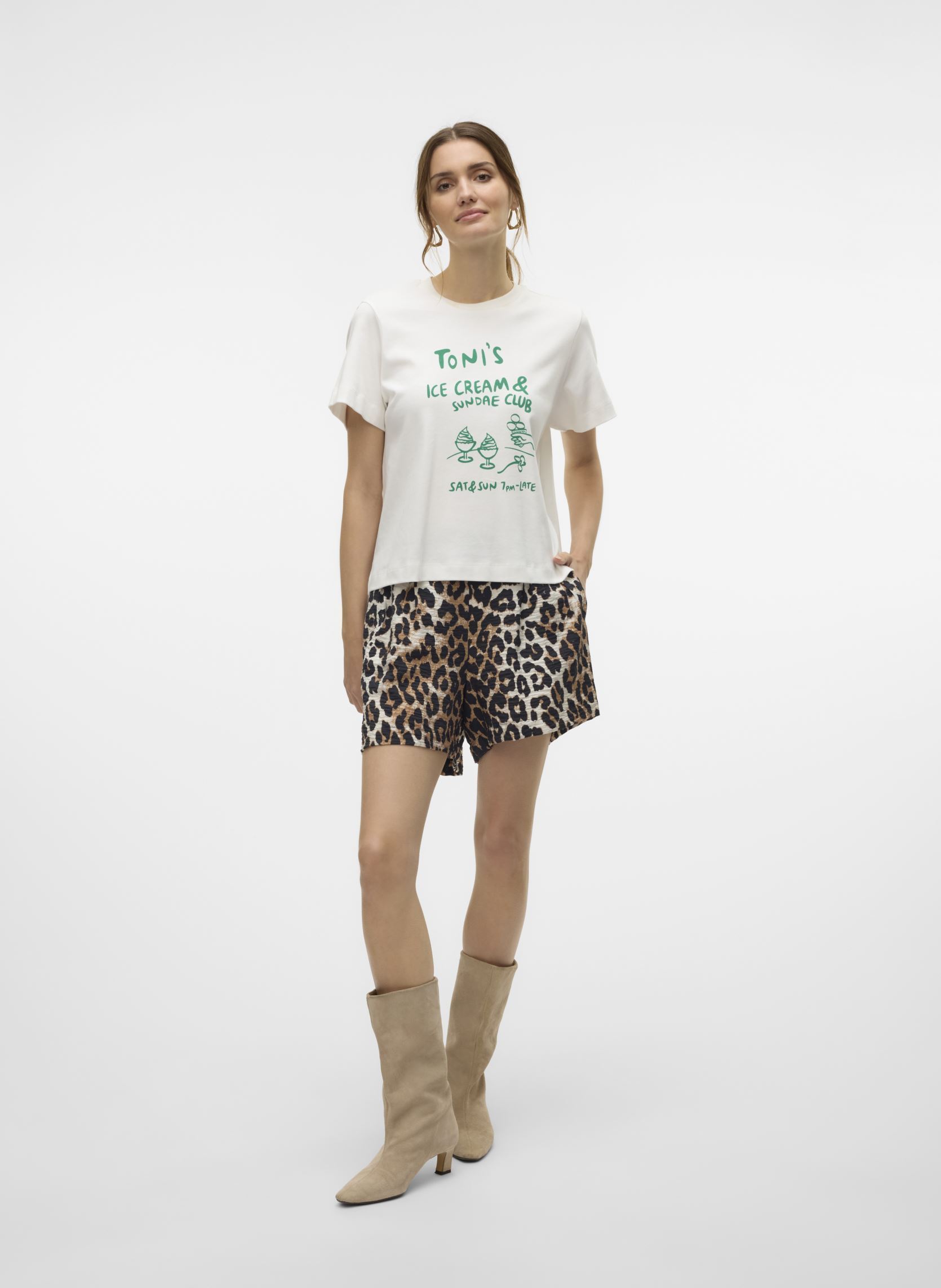T-Shirts VMSONYA METTE SS TOP BOX JRS GA ICE CREA damen weiß Vero Moda T-Shirts VMSONYA METTE SS TOP BOX JRS GA ICE CREA damen weiß Snow white
