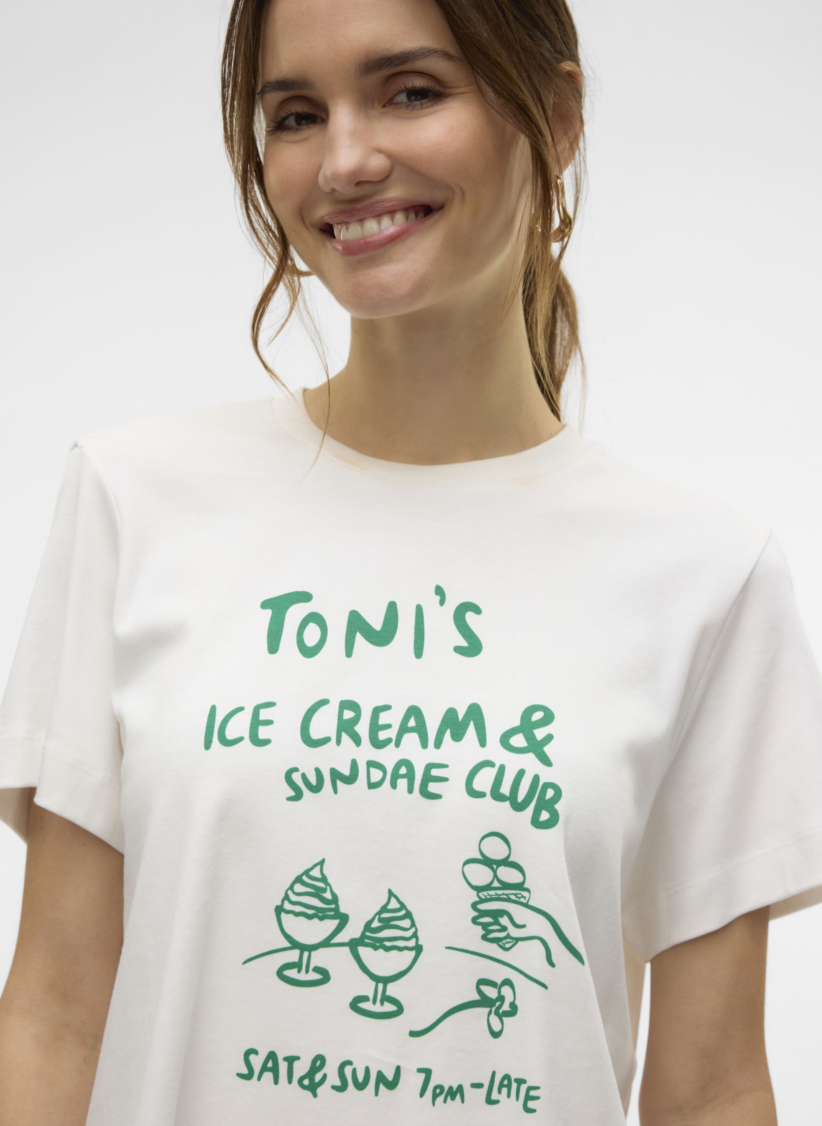 T-Shirts VMSONYA METTE SS TOP BOX JRS GA ICE CREA damen weiß Vero Moda T-Shirts VMSONYA METTE SS TOP BOX JRS GA ICE CREA damen weiß Snow white