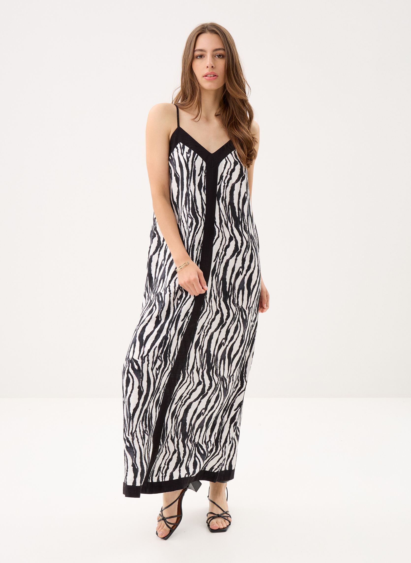 Lange Kleider VMDENISE SINGLET ANKLE DRESS WVN BTQ GA damen schwarz Vero Moda Lange Kleider VMDENISE SINGLET ANKLE DRESS WVN BTQ GA damen schwarz BLACK AOP:KEBRA