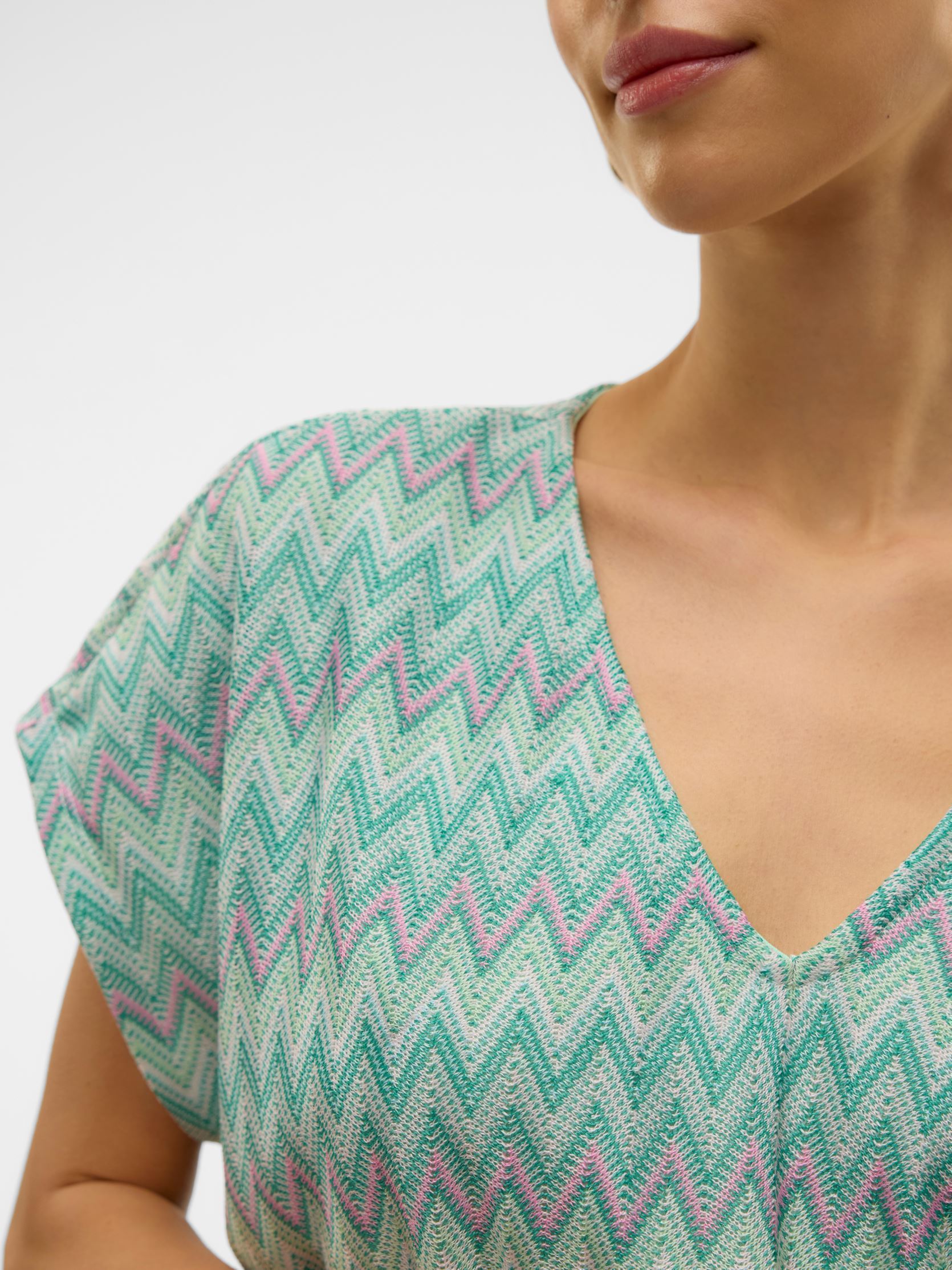 T-shirt a maniche corte VMDICTE SS V-NECK TOP JRS GA VO donna verde Vero Moda T-shirt a maniche corte VMDICTE SS V-NECK TOP JRS GA VO donna verde BIRDS EGG GREEN