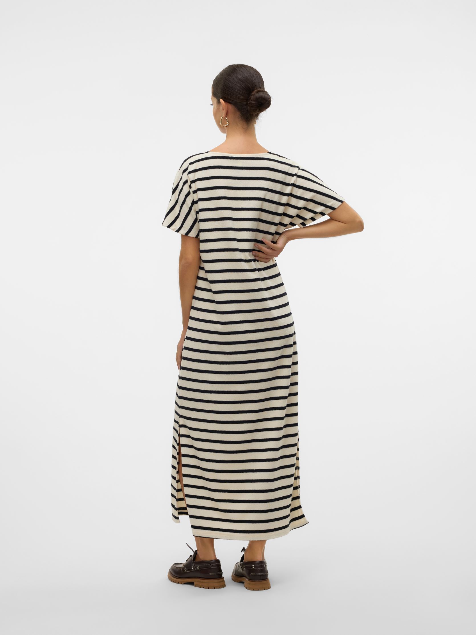 Robes longues VMEMELI C/S V-NECK 7/8 DRESS JRS LCS femme beige Vero Moda Robes longues VMEMELI C/S V-NECK 7/8 DRESS JRS LCS femme beige Birch