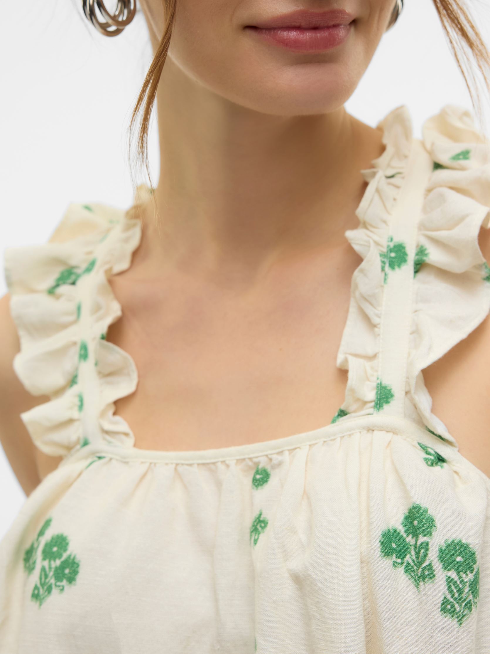 Top VMPAMELA SL TOP WVN donna bianco Vero Moda Top VMPAMELA SL TOP WVN donna bianco CLOUD DANCER
