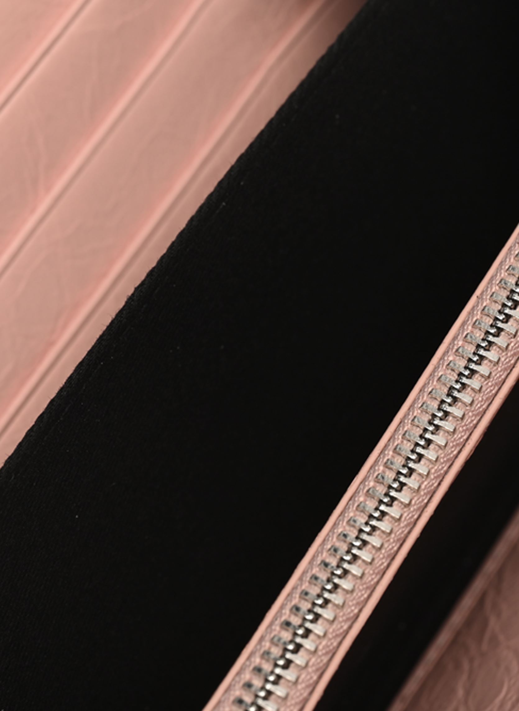 Portefeuilles AFPM30008K femme rose The Kooples Portefeuilles AFPM30008K femme rose PIN01