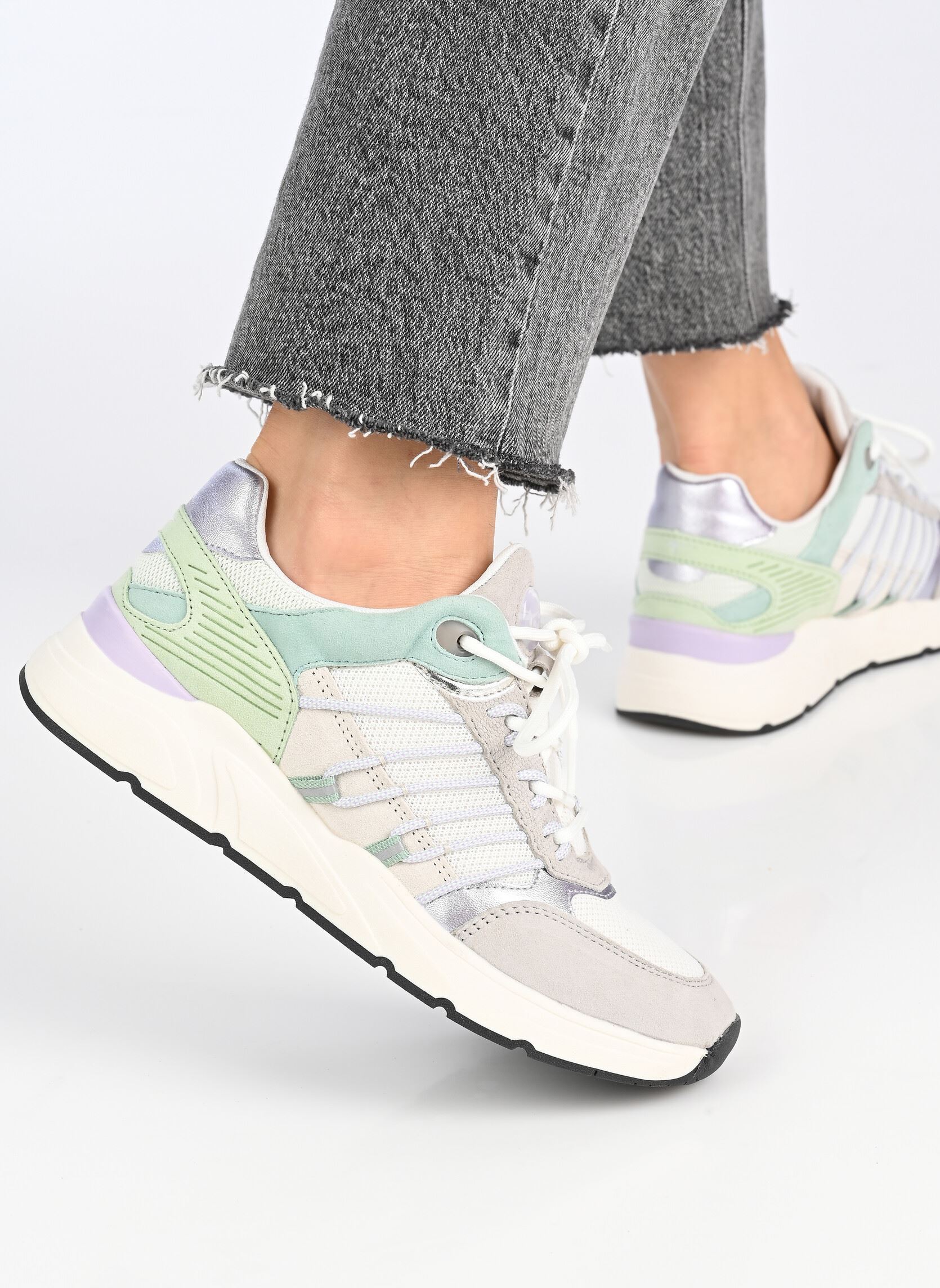 Lage sneakers 23762-44 dames groen Tamaris Lage sneakers 23762-44 dames groen MINT COMB