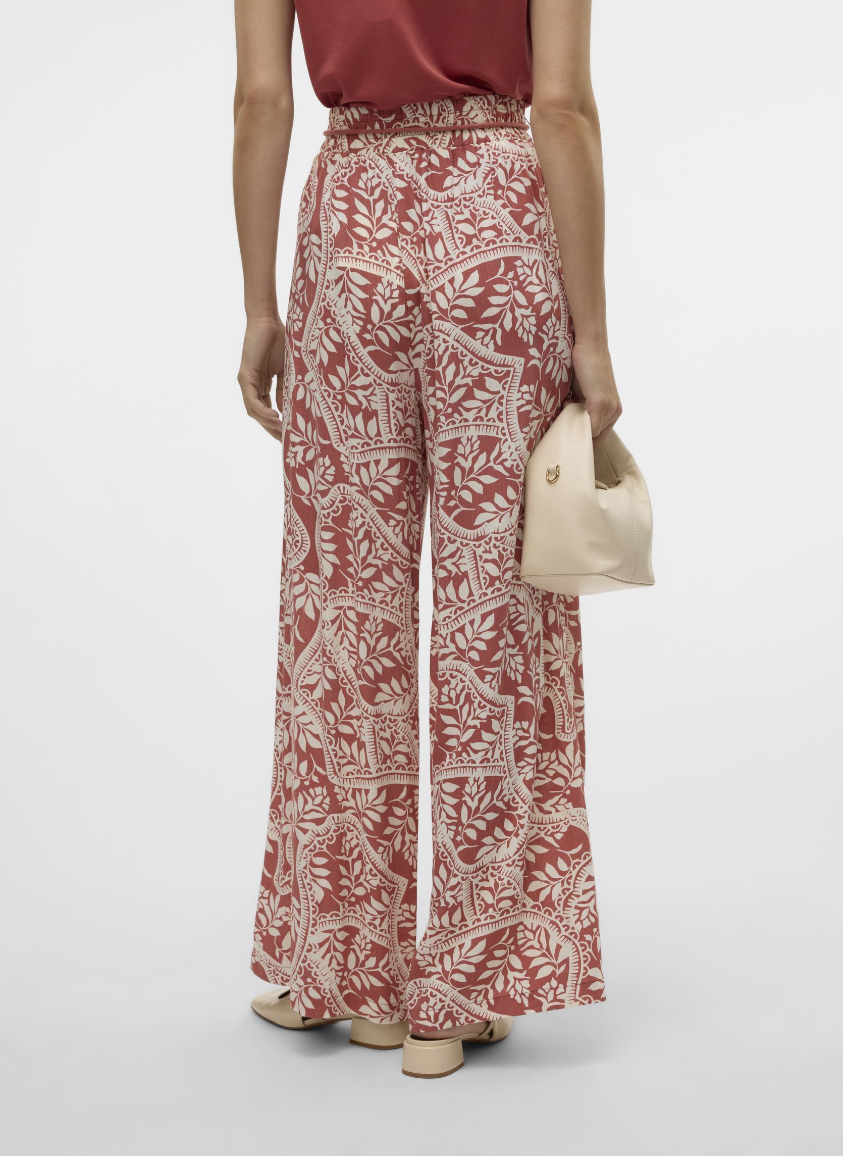 Weite Hosen VMBALI HW WIDE PANTS WVN BTQ GA damen rot Vero Moda Weite Hosen VMBALI HW WIDE PANTS WVN BTQ GA damen rot Marsala