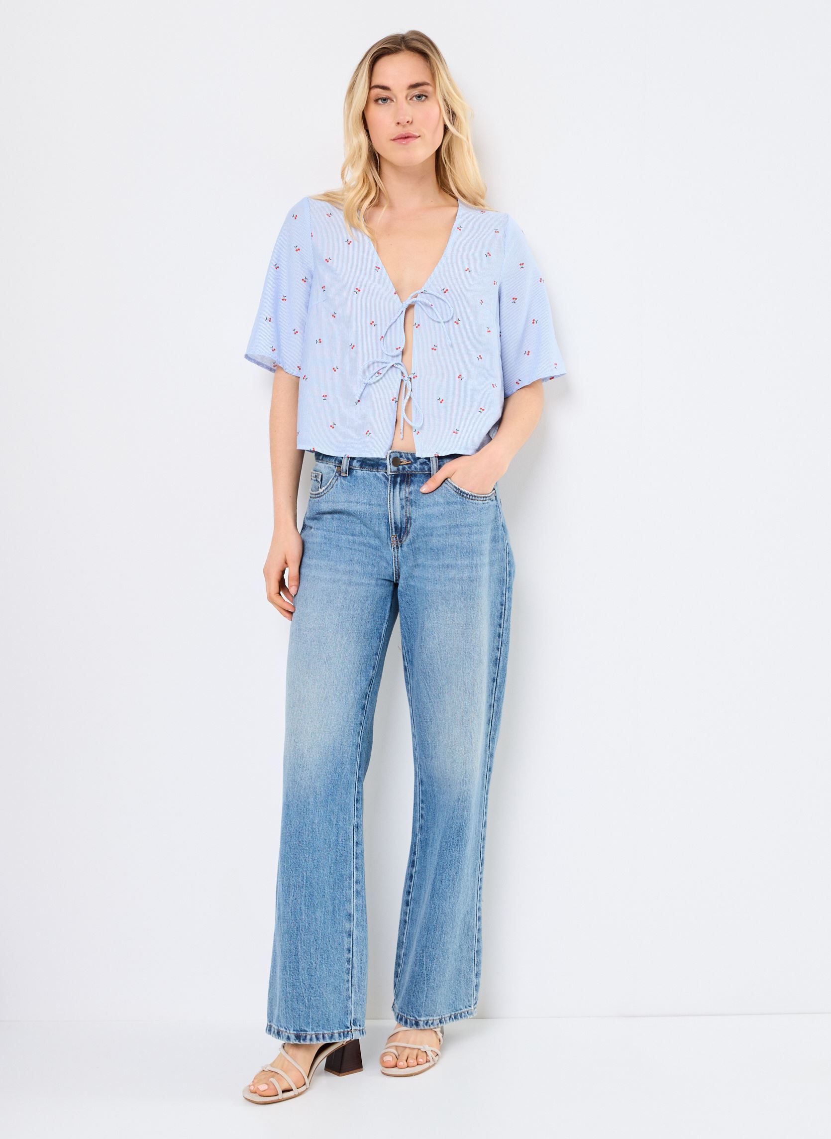 Blouses manches courtes VMODETTE 2/4 TIE TOP WVN GA femme blanc Vero Moda Blouses manches courtes VMODETTE 2/4 TIE TOP WVN GA femme blanc Snow white