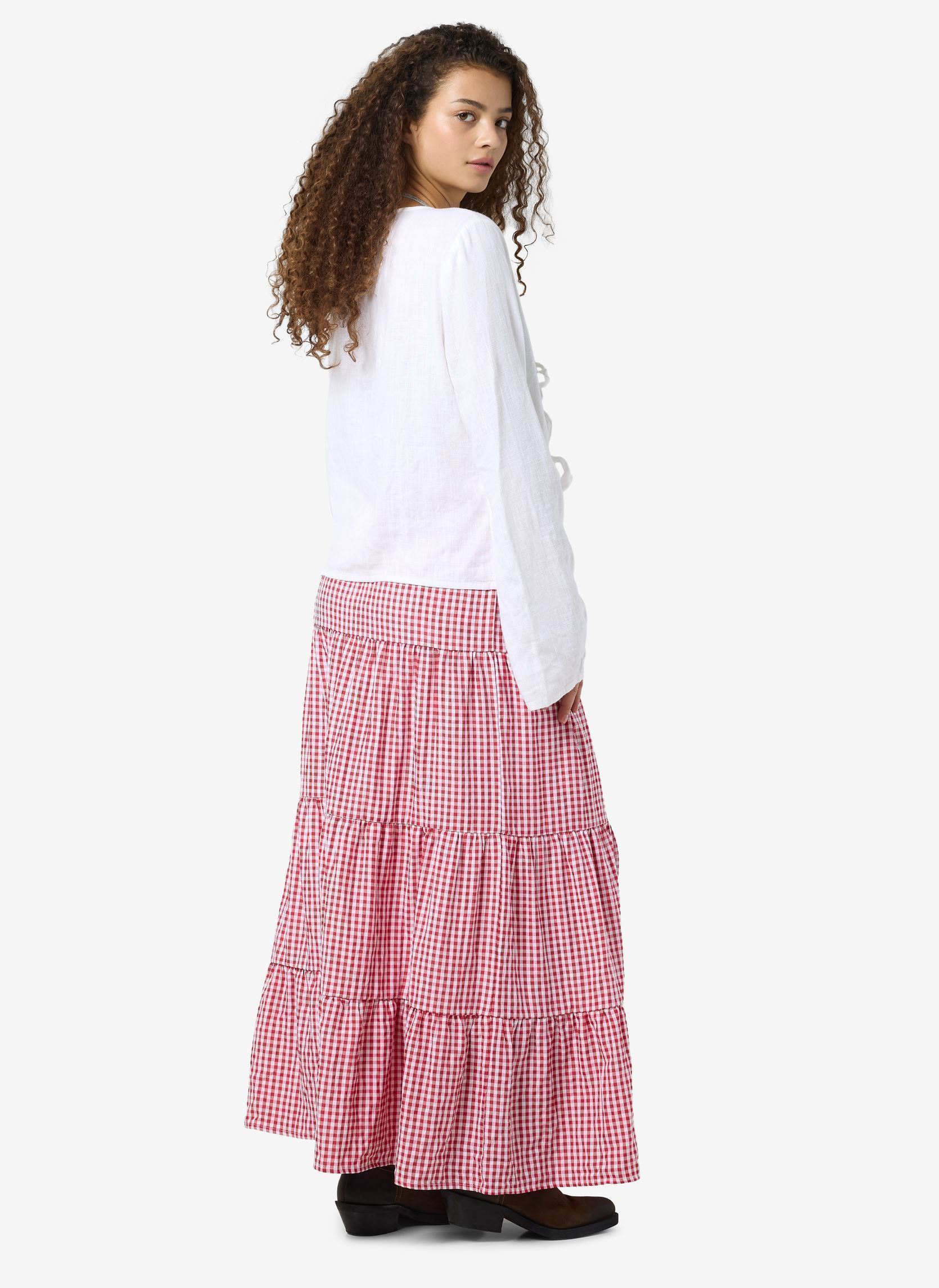Blouses met lange mouwen NMLEILANI L/S V-NECK TIE BLOUSE WVN dames wit Noisy May Blouses met lange mouwen NMLEILANI L/S V-NECK TIE BLOUSE WVN dames wit Bright white