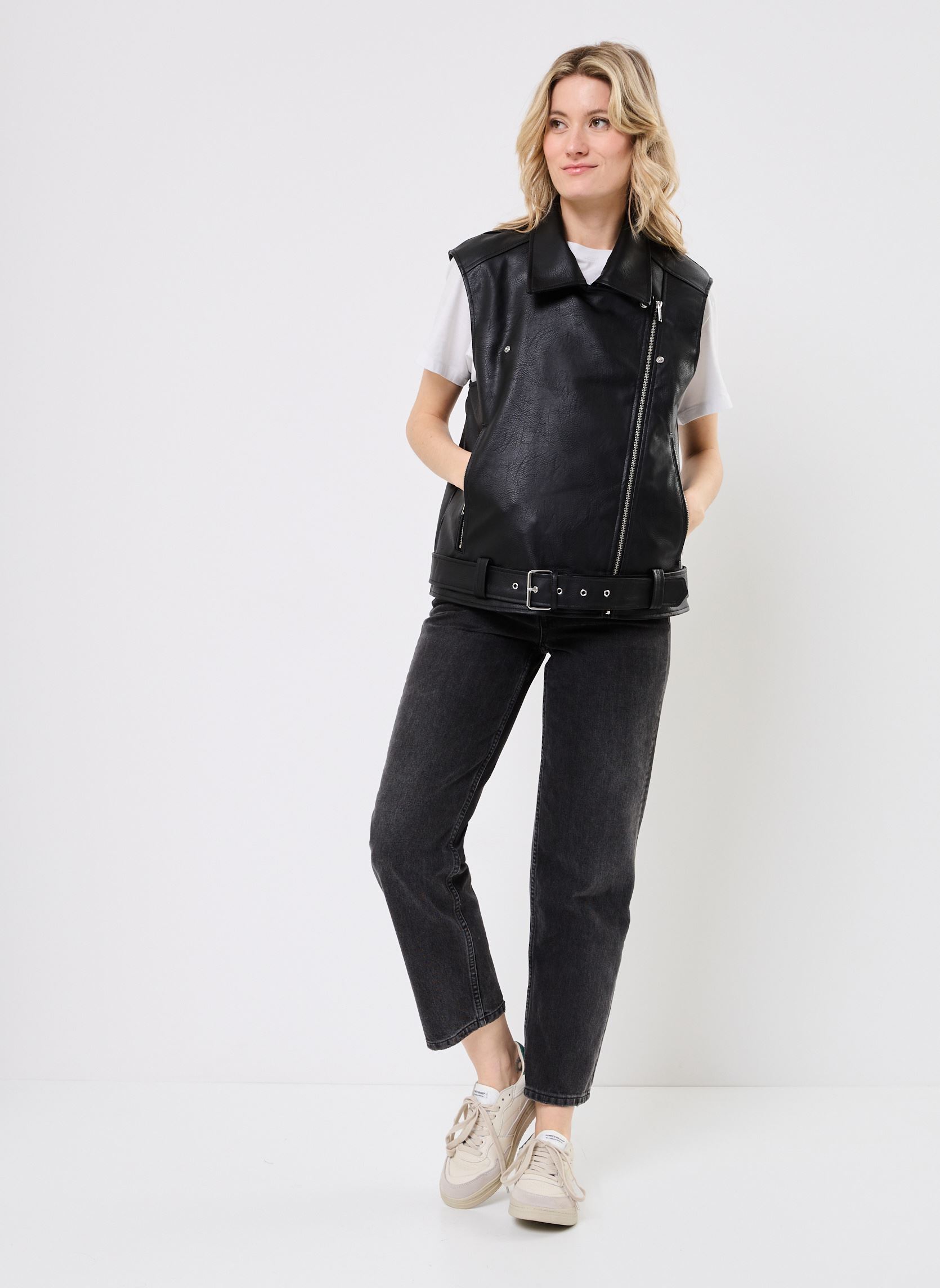 Vestes sans manches NMLINA PU VEST femme noir Noisy May Vestes sans manches NMLINA PU VEST femme noir BLACK