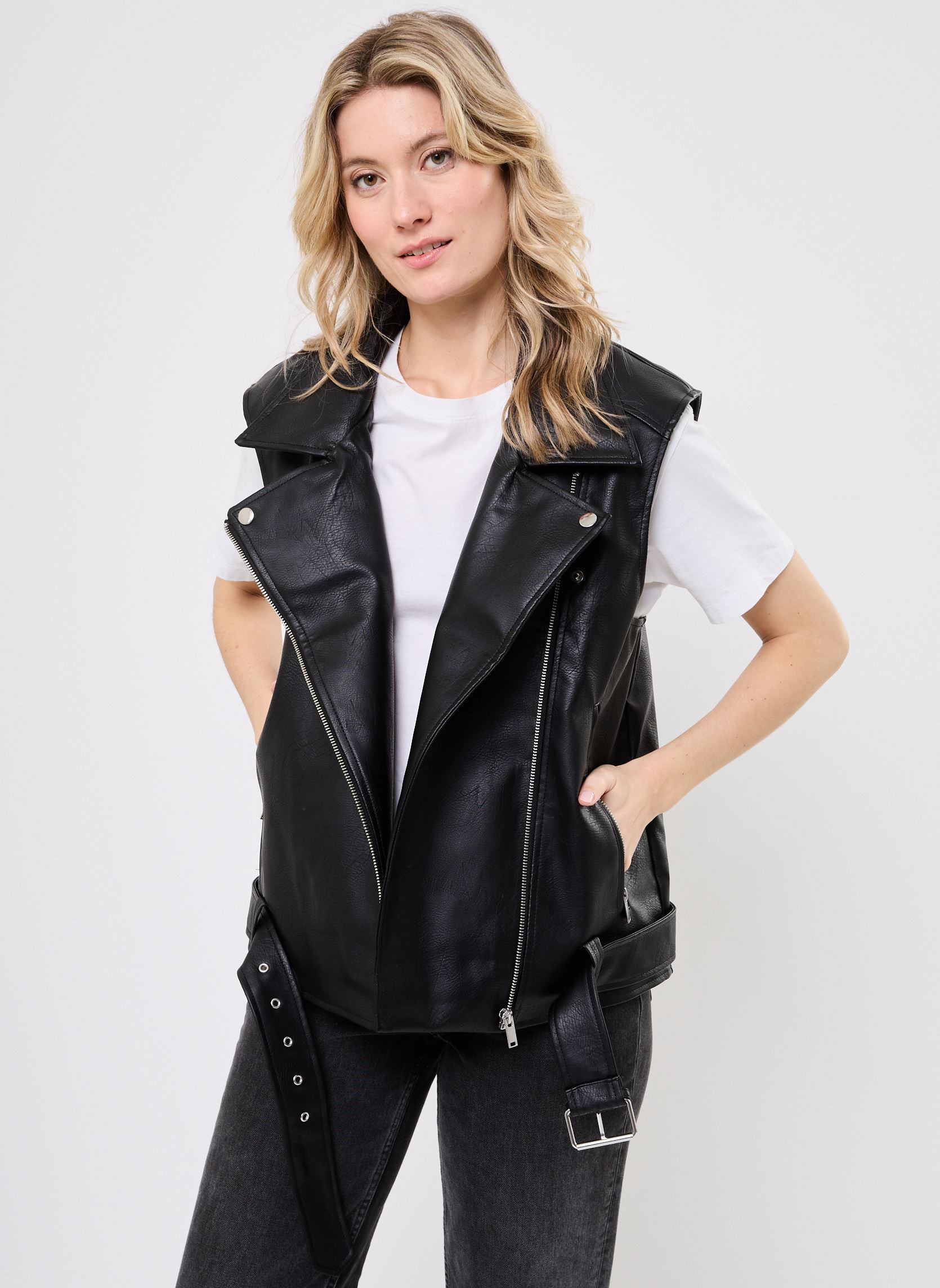 Vestes sans manches NMLINA PU VEST femme noir Noisy May Vestes sans manches NMLINA PU VEST femme noir BLACK