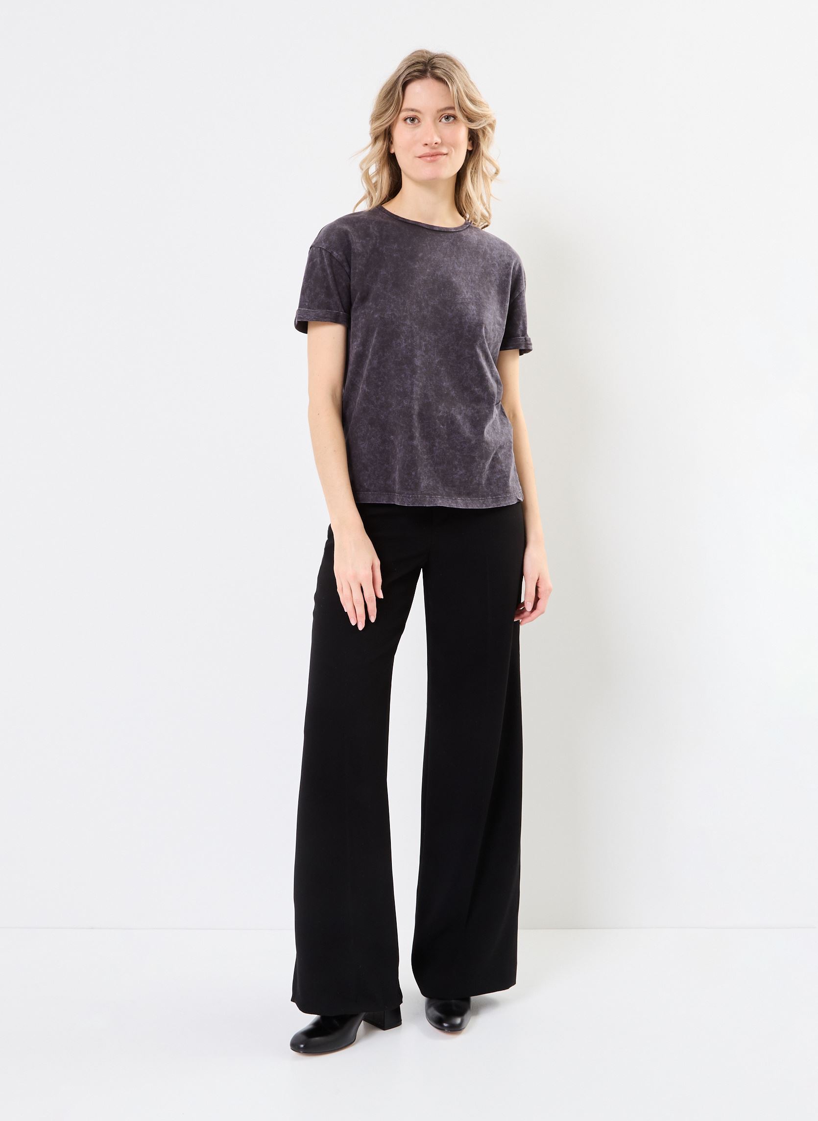 Tee-shirts manches courtes NMBRANDY WASHED S/S TOP JRS NOOS femme noir Noisy May Tee-shirts manches courtes NMBRANDY WASHED S/S TOP JRS NOOS femme noir Obsidian