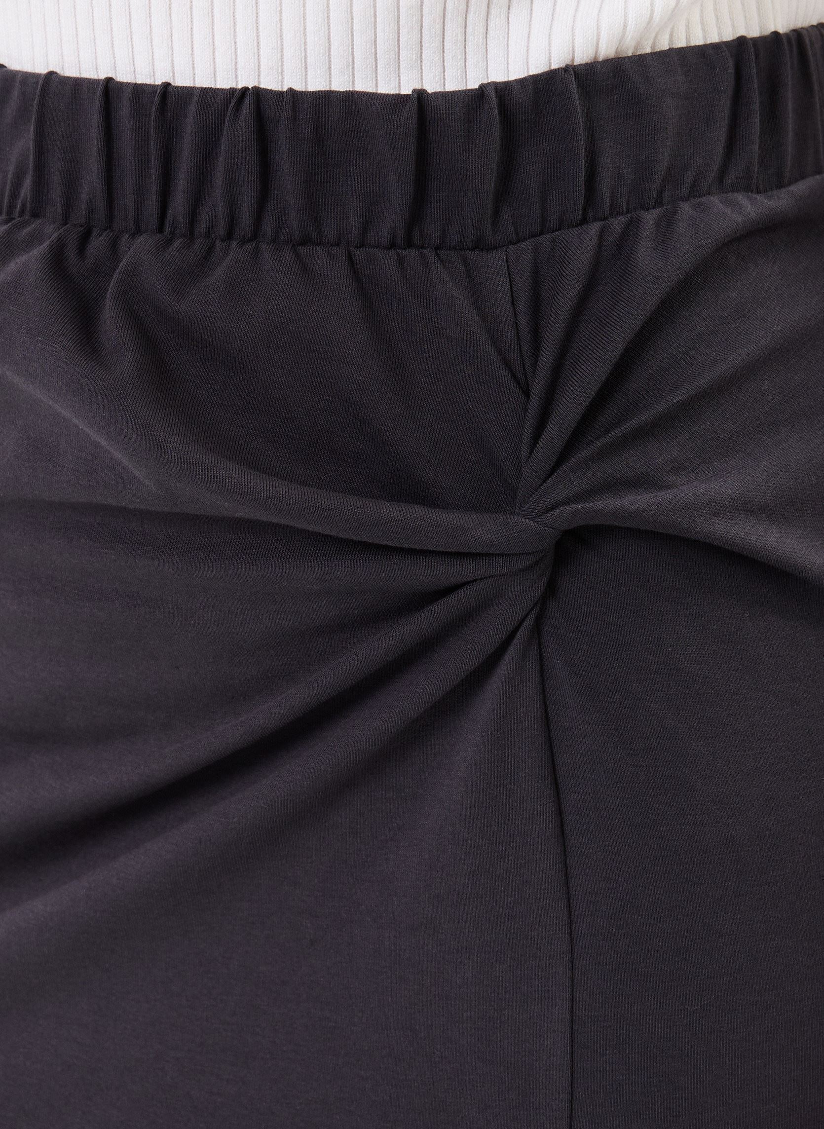Jupes mi-longues NMCAMILLA HW KNOT SKIRT JRS NOOS femme noir Noisy May Jupes mi-longues NMCAMILLA HW KNOT SKIRT JRS NOOS femme noir Obsidian