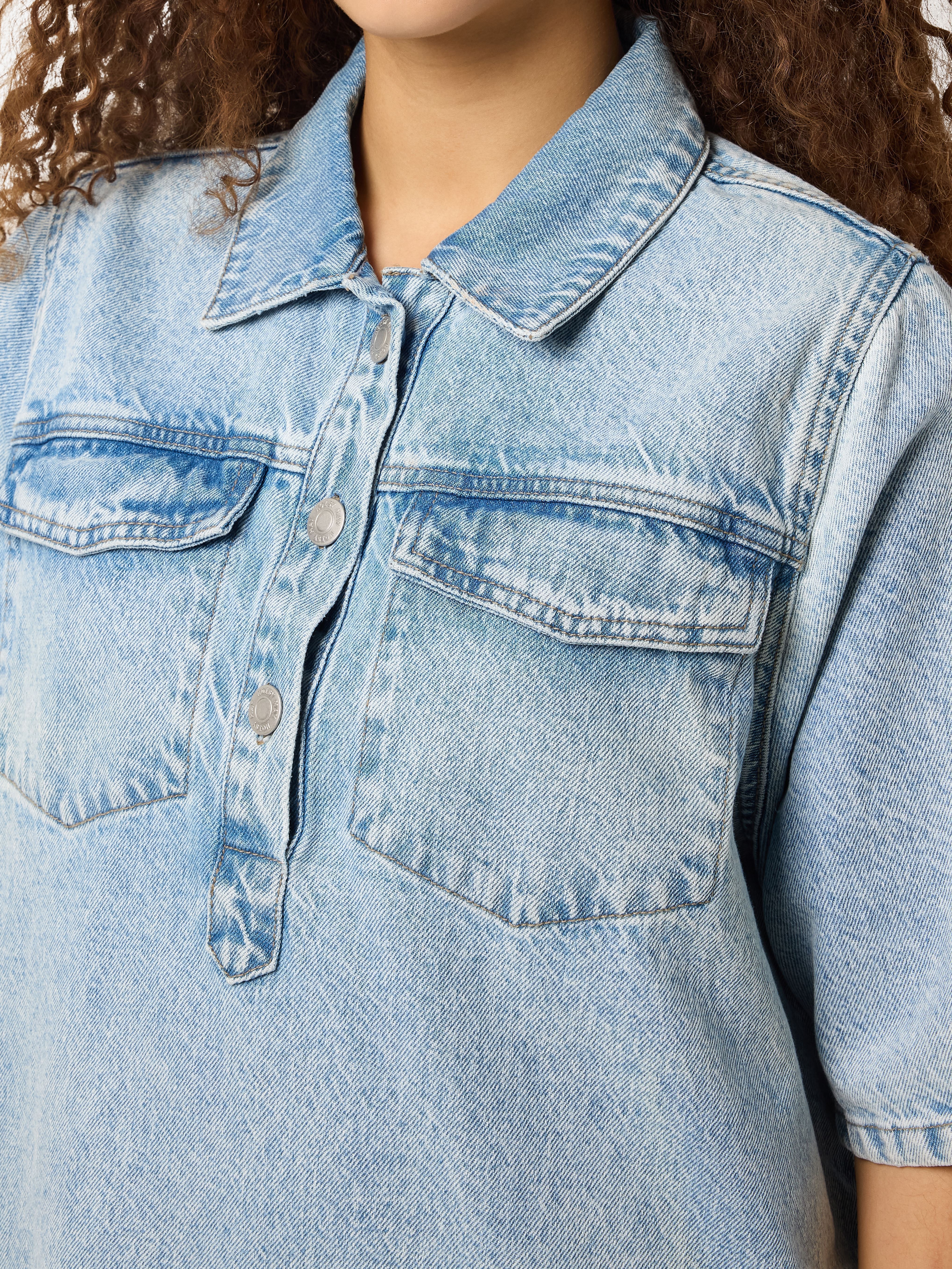 Jurken NMINDIE SS SHORT DRESS AZ429LB dames blauw Noisy May Jurken NMINDIE SS SHORT DRESS AZ429LB dames blauw Light Blue Denim