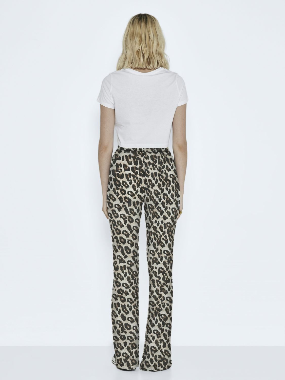 Pantalons slim NMPASA HW FLARED PANTS NOOS femme noir Noisy May Pantalons slim NMPASA HW FLARED PANTS NOOS femme noir BLACK