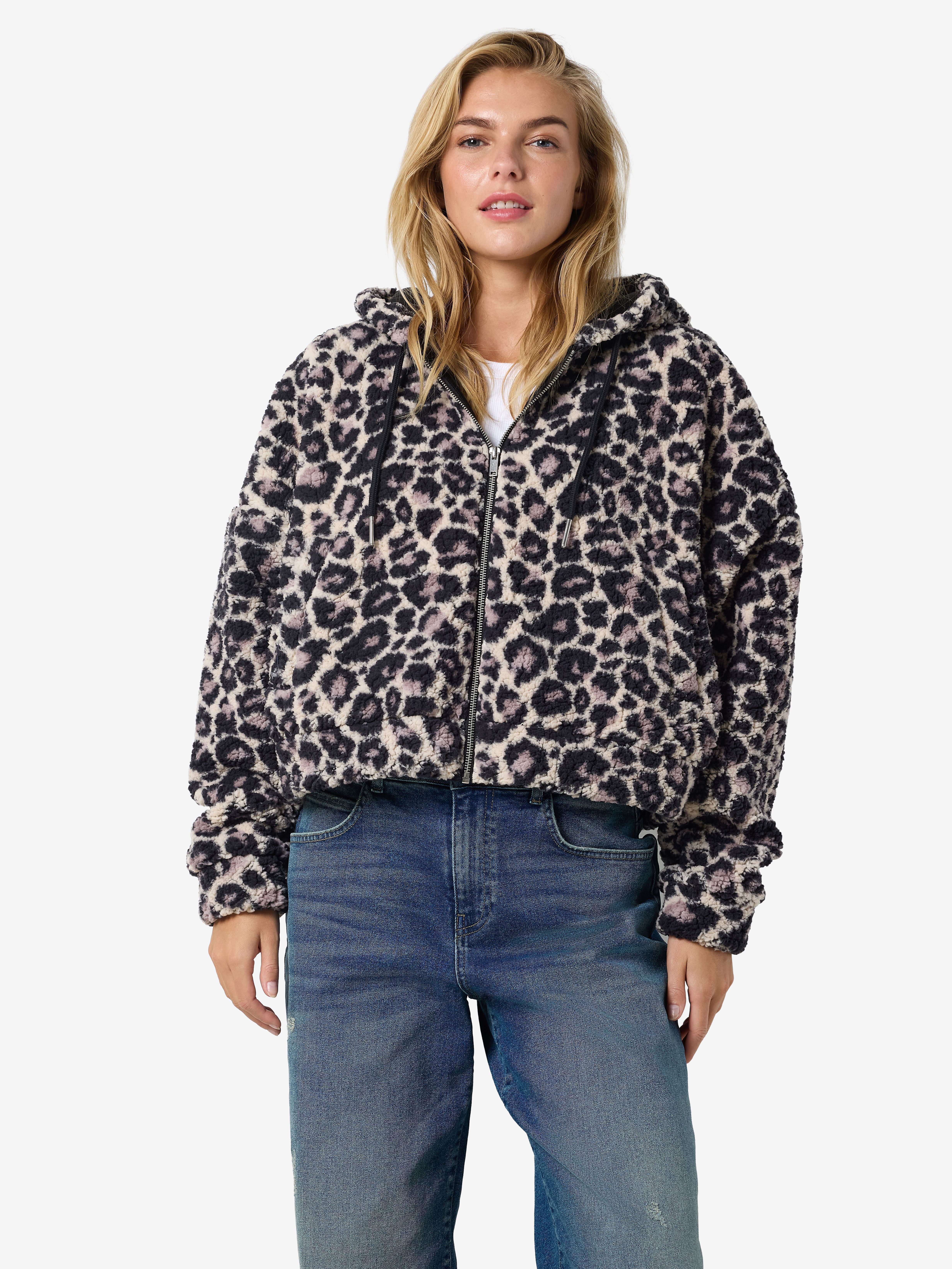 Vestes NMCUDDLE CROP HOOD LEO JACKET femme noir Noisy May Vestes NMCUDDLE CROP HOOD LEO JACKET femme noir Eggnog