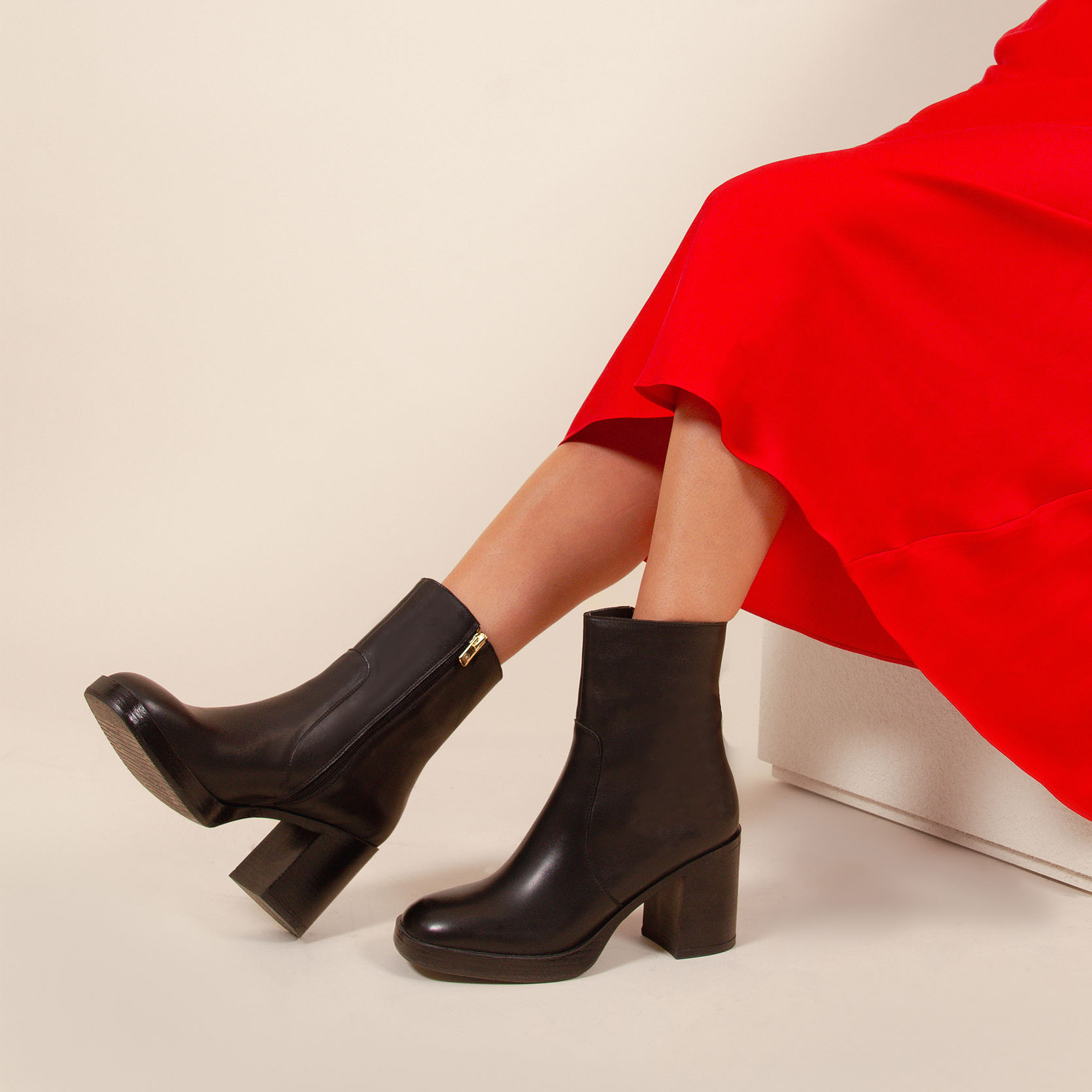 Chaussures à Plateforme Report Signature - Taille 7.5 - Cuir Noir - Talon 4.5 Pouces