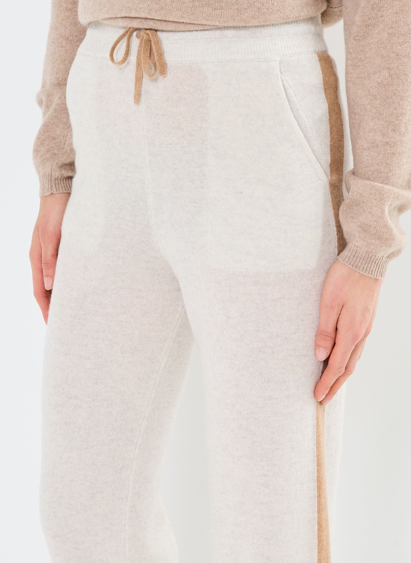 Bas de jogging AGUSTINA femme beige Absolut Cashmere Bas de jogging AGUSTINA femme beige CLOUD