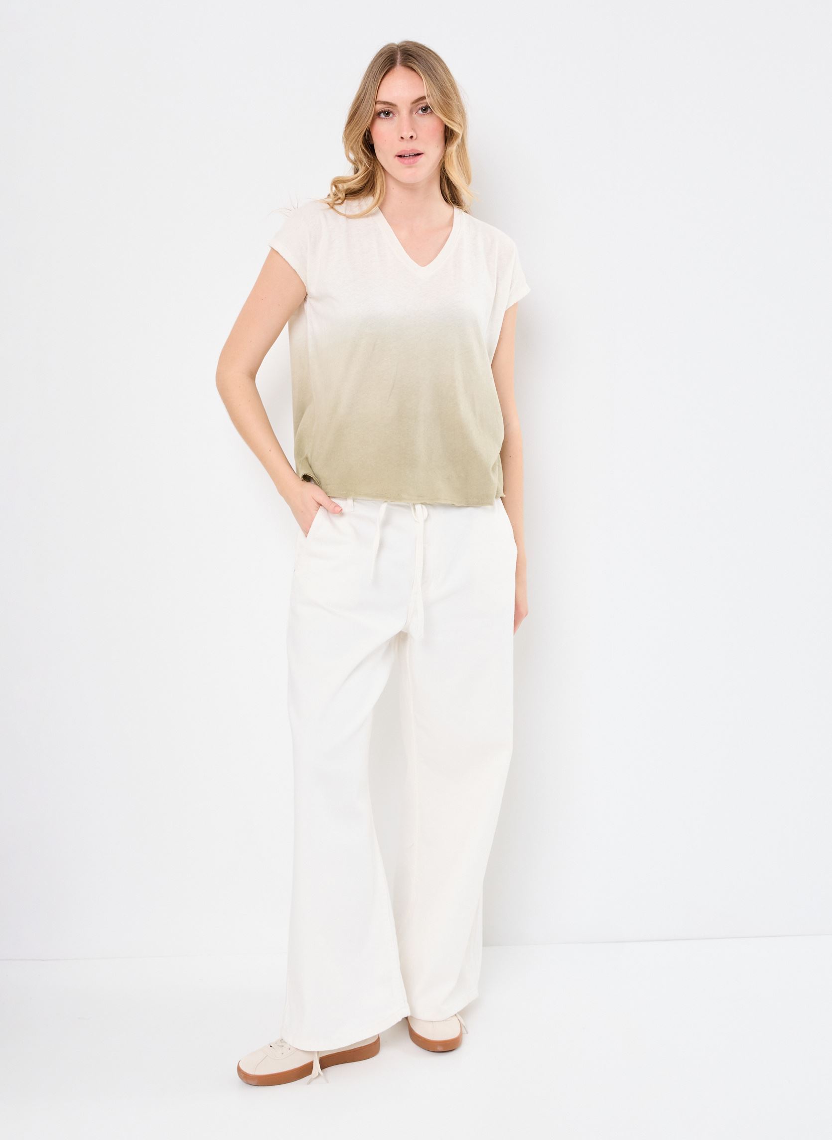 T-shirt a maniche corte ALCAZAR FANCY donna verde Absolut Cashmere T-shirt a maniche corte ALCAZAR FANCY donna verde DIP D OLIVE