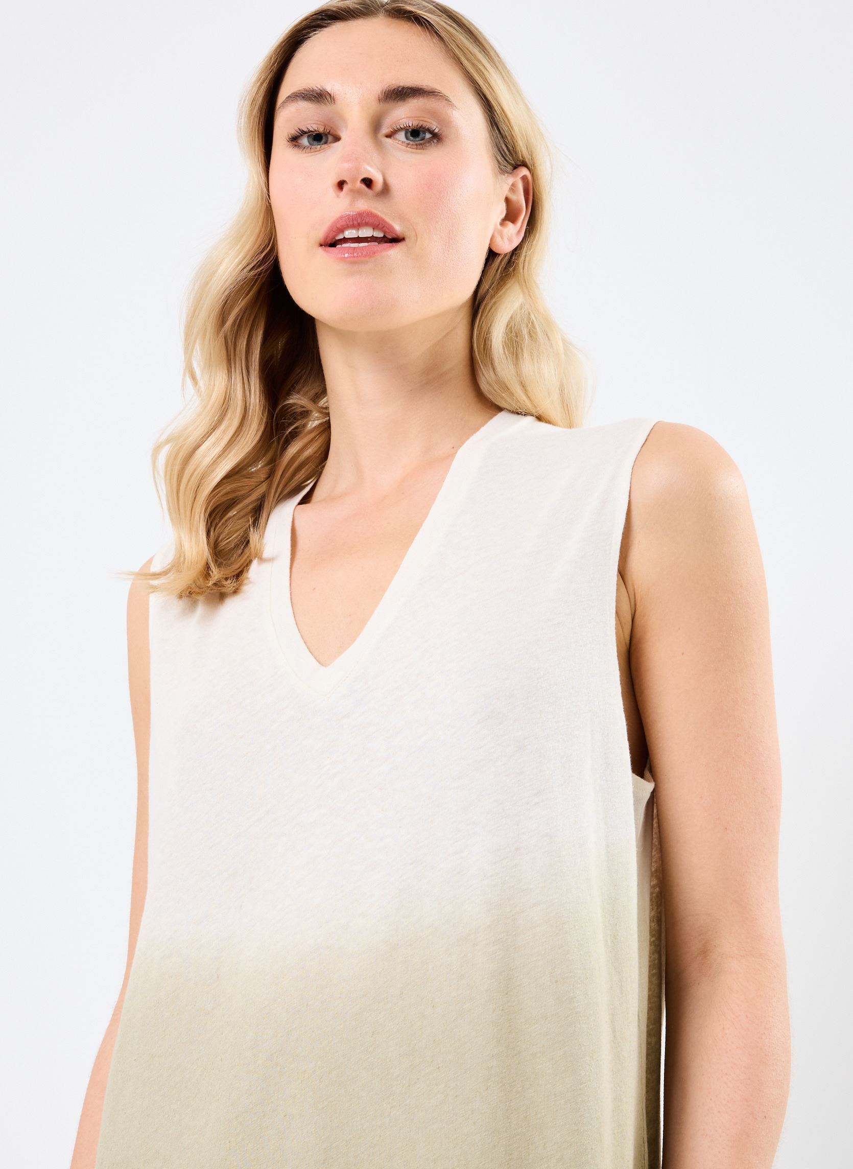 Robes longues SAGRADA FANCY femme vert Absolut Cashmere Robes longues SAGRADA FANCY femme vert DIP D OLIVE