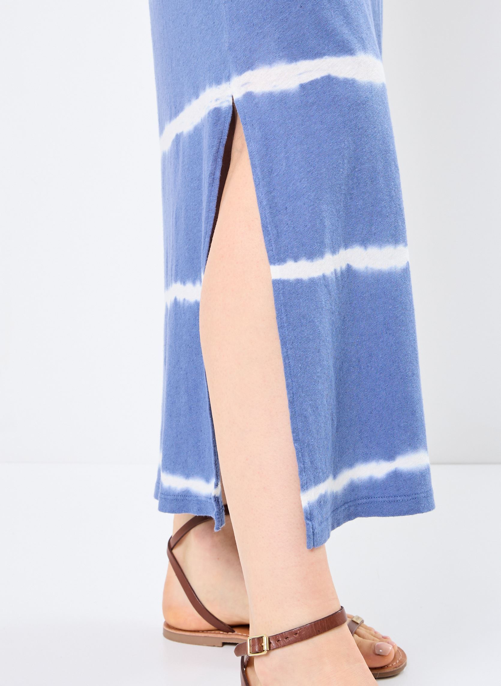 Lange Kleider SAGRADA FANCY damen blau Absolut Cashmere Lange Kleider SAGRADA FANCY damen blau HORIZON NAVY