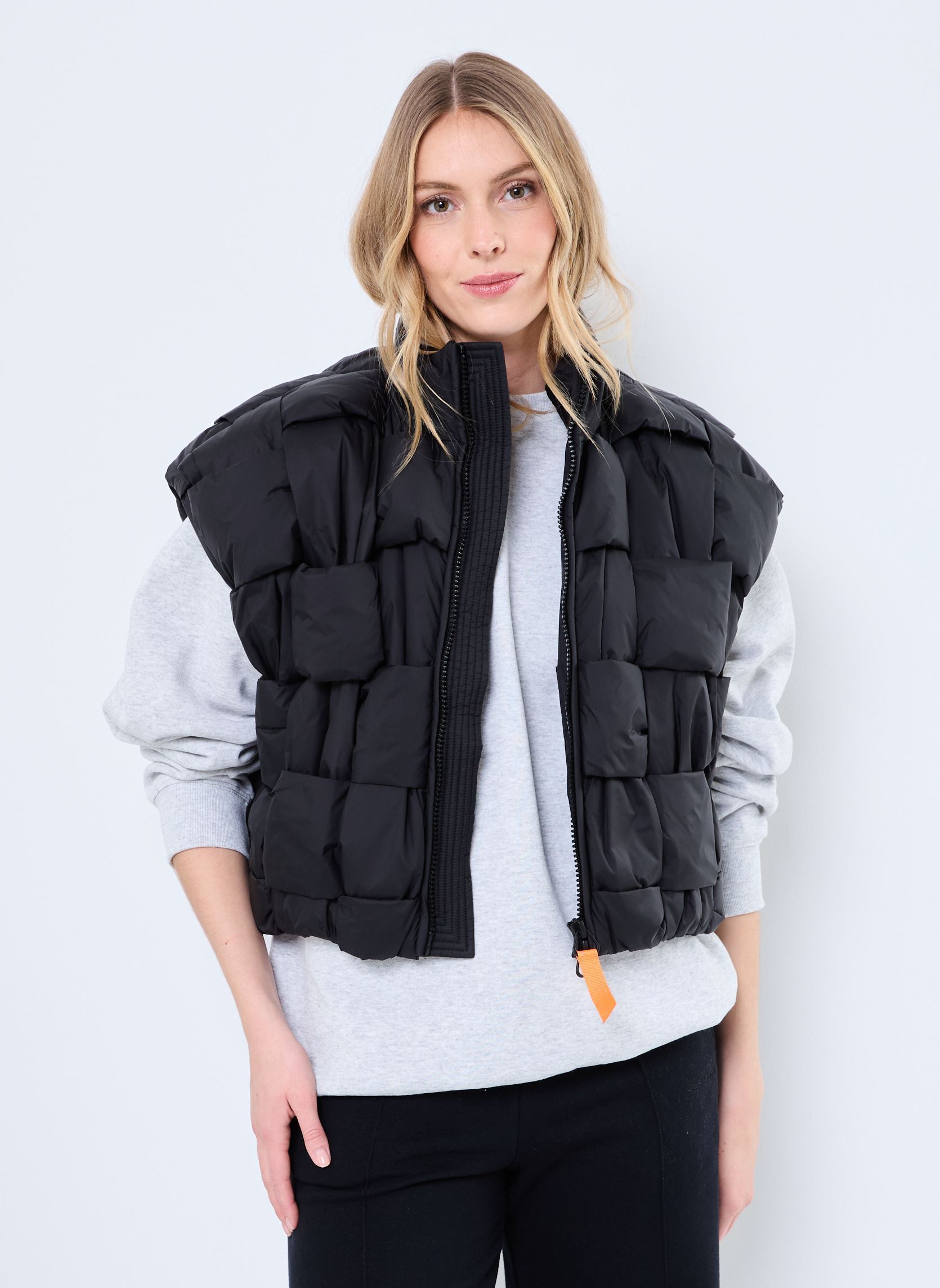 Daunenjacken E25 BAIA DOUDOUNE damen schwarz Gertrude Daunenjacken E25 BAIA DOUDOUNE damen schwarz BLACK